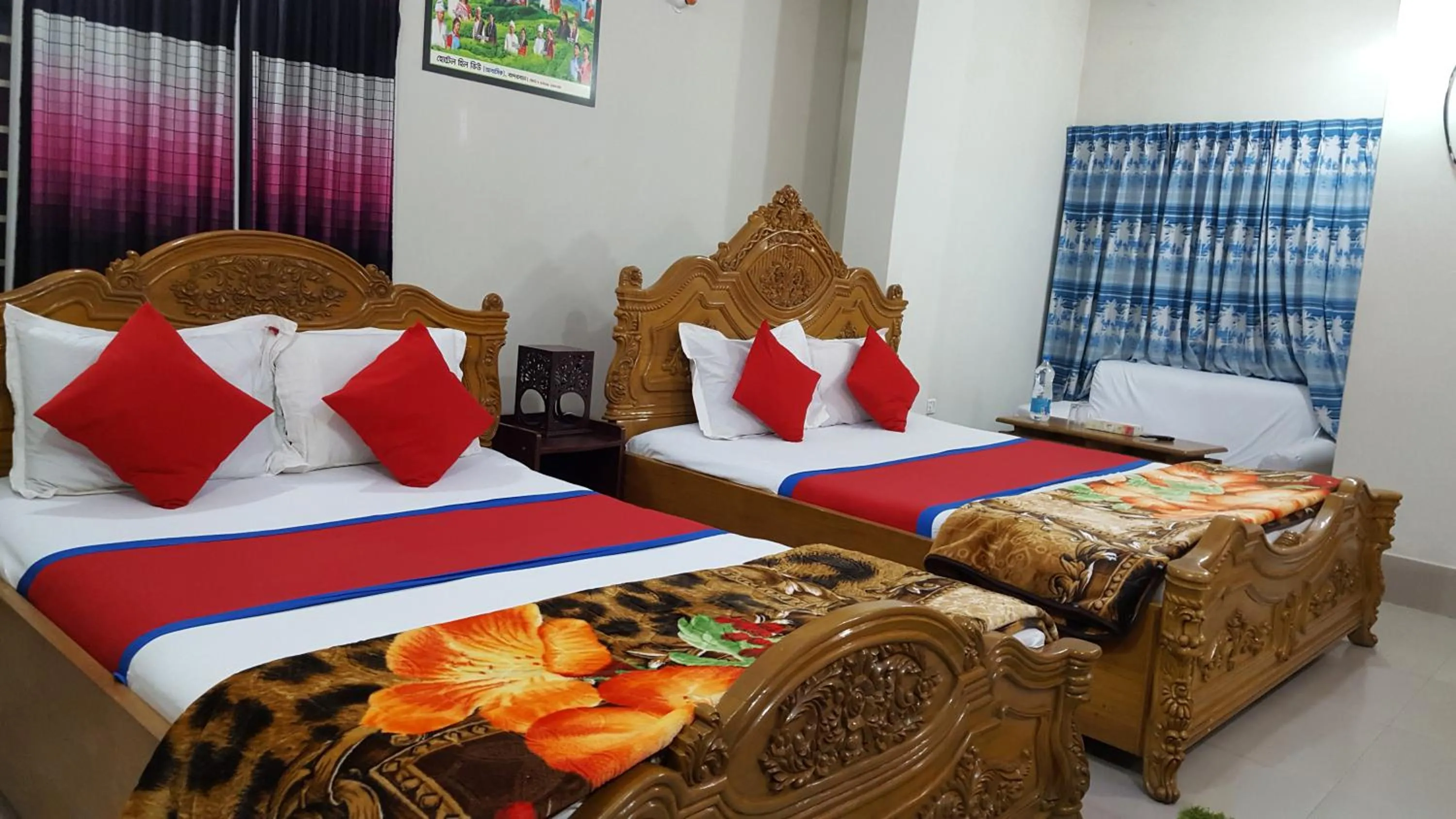 Bed in Hotel Hill View