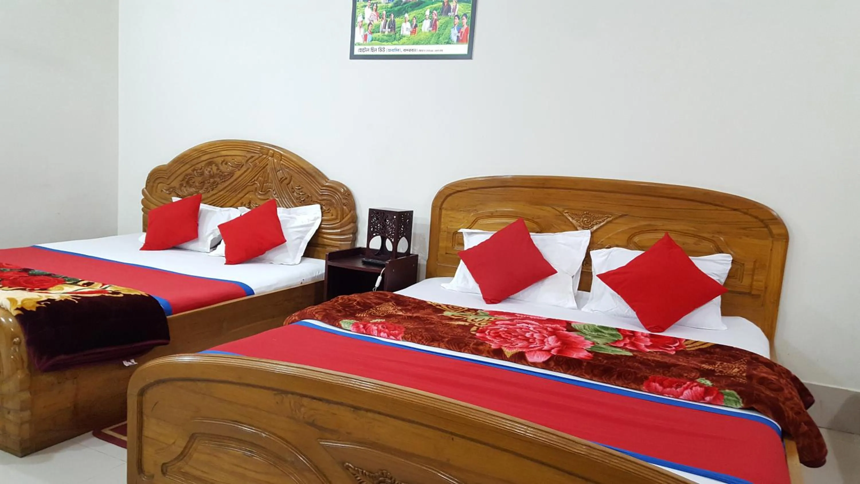 Bed in Hotel Hill View