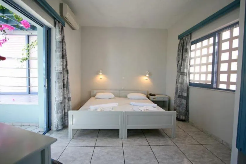 Bed in Hotel Kleopatra