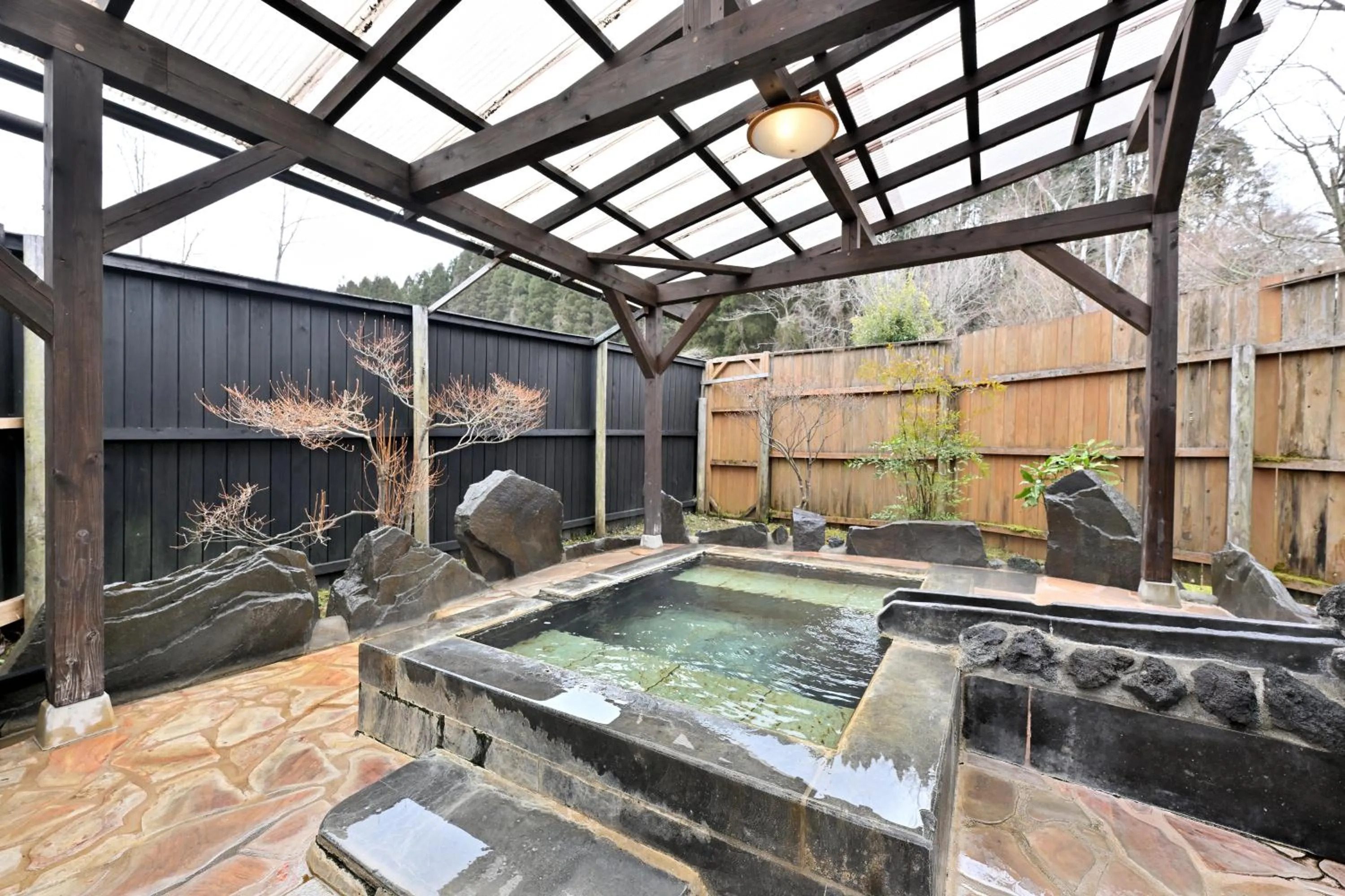 Open Air Bath in Shikinosato Hanamura
