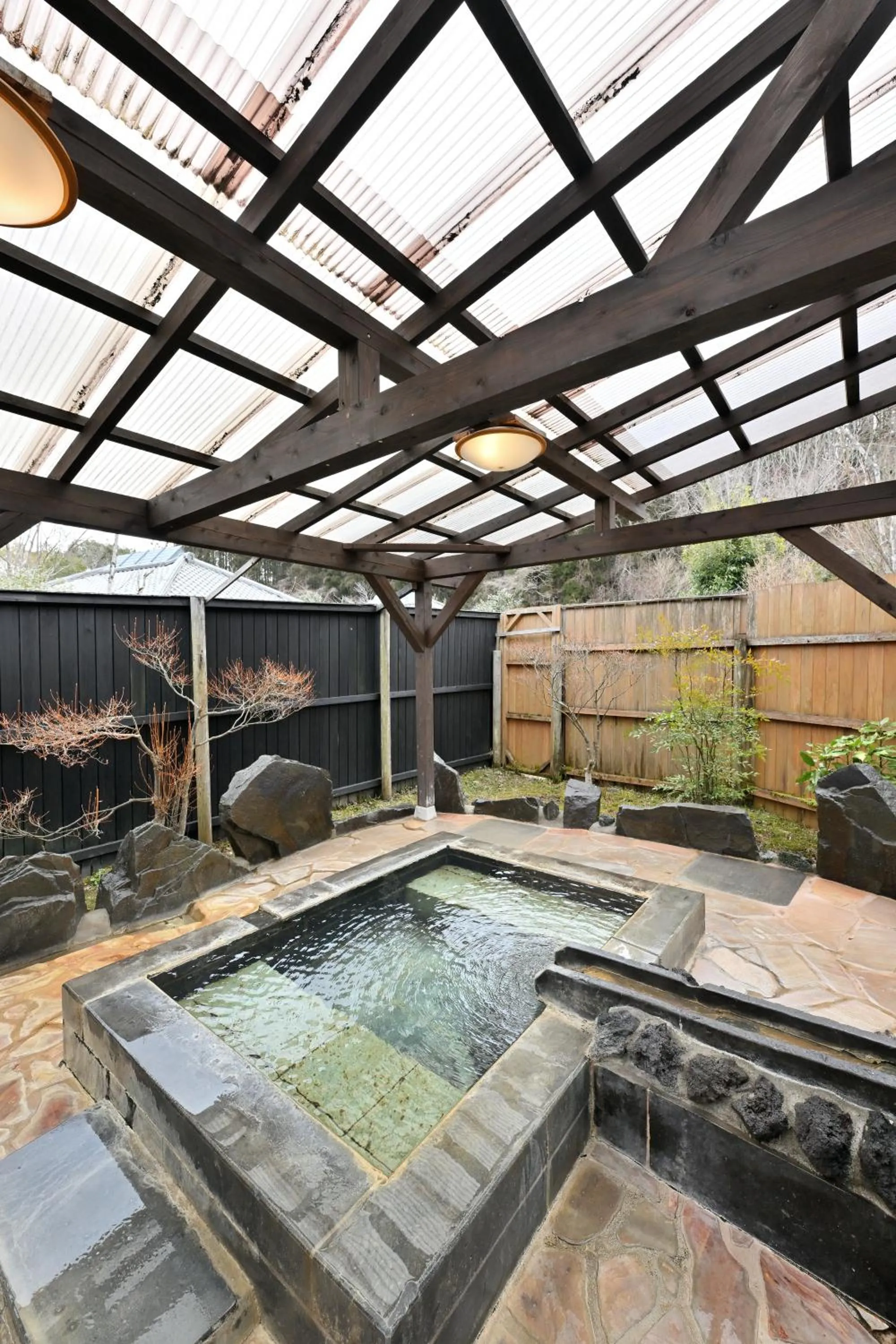 Open Air Bath in Shikinosato Hanamura