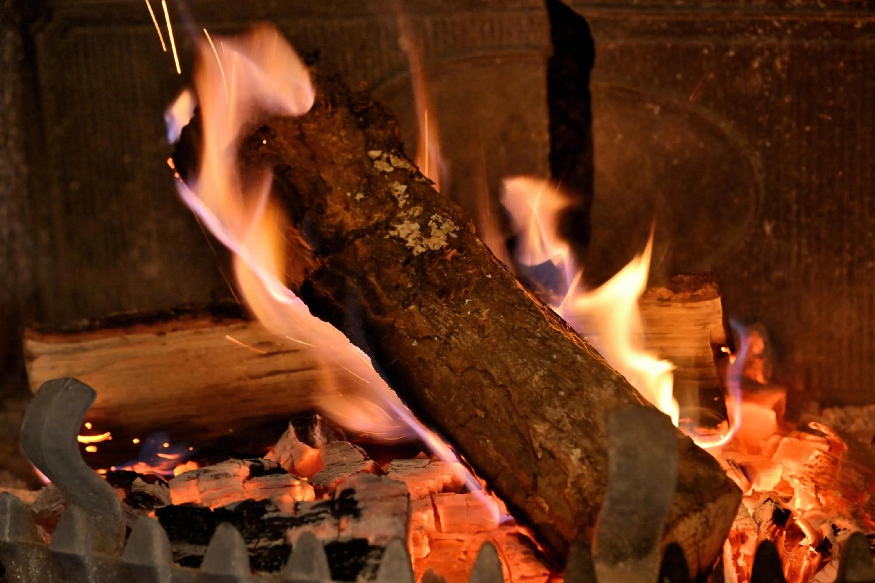 fireplace in Shikinosato Hanamura