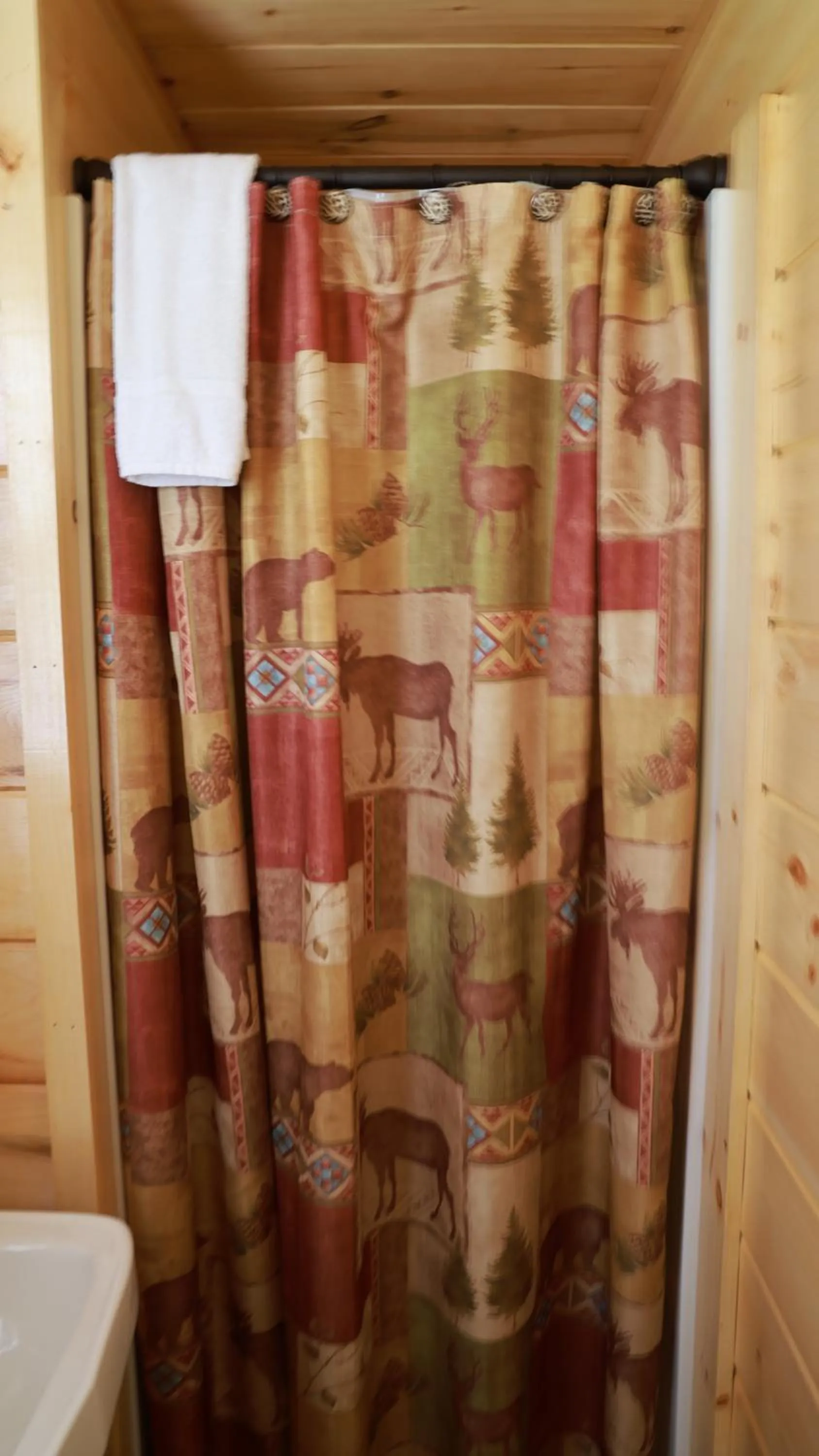 Shower in Rowe's Adirondack Cabins of Schroon Lake