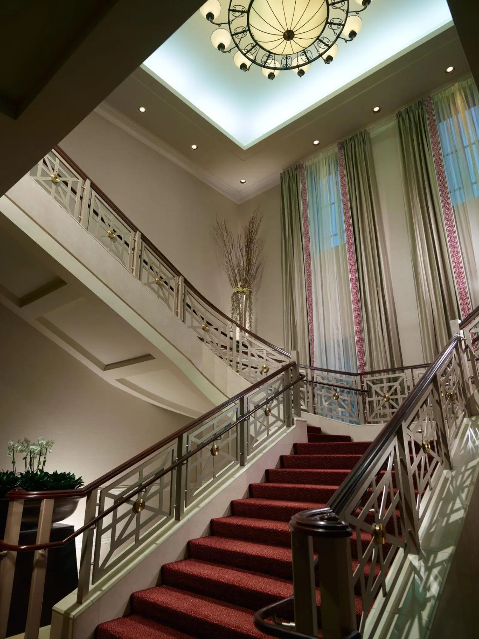 Lobby or reception in Omni Providence