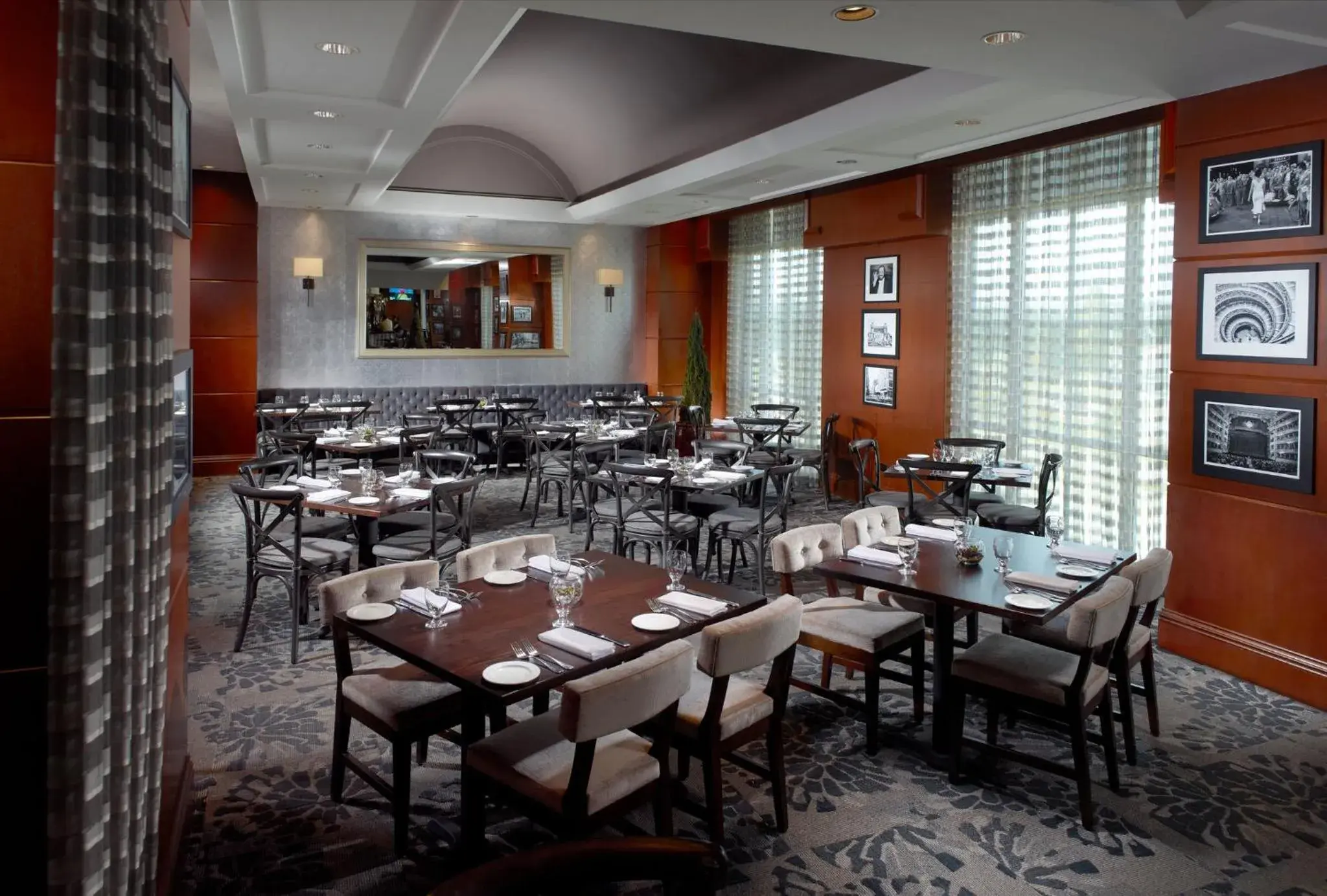 Restaurant/places to eat in Omni Providence Restaurant/places to eat in Omni Providence