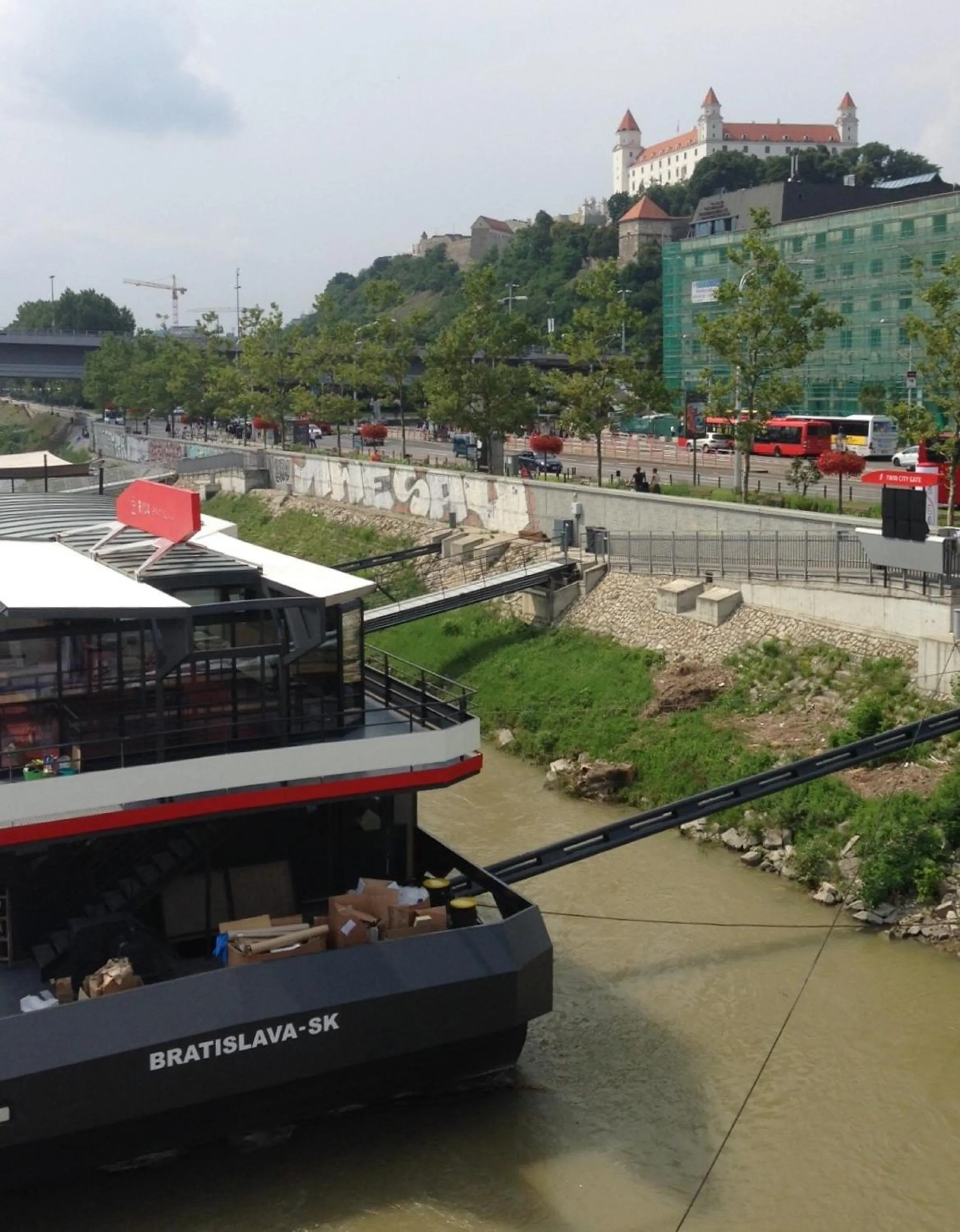 Nearby landmark in Botel Gracia