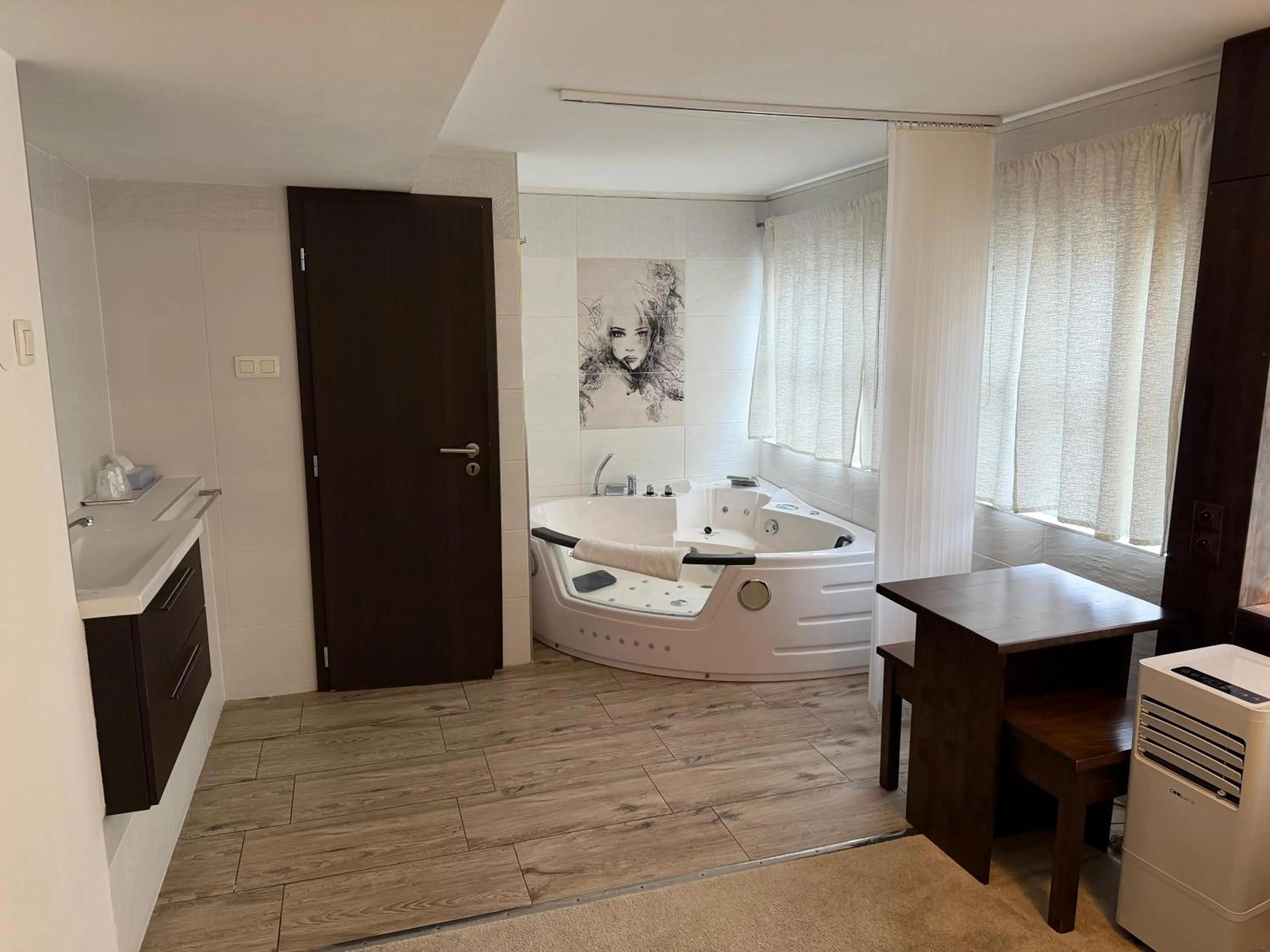 Bathroom in Botel Gracia