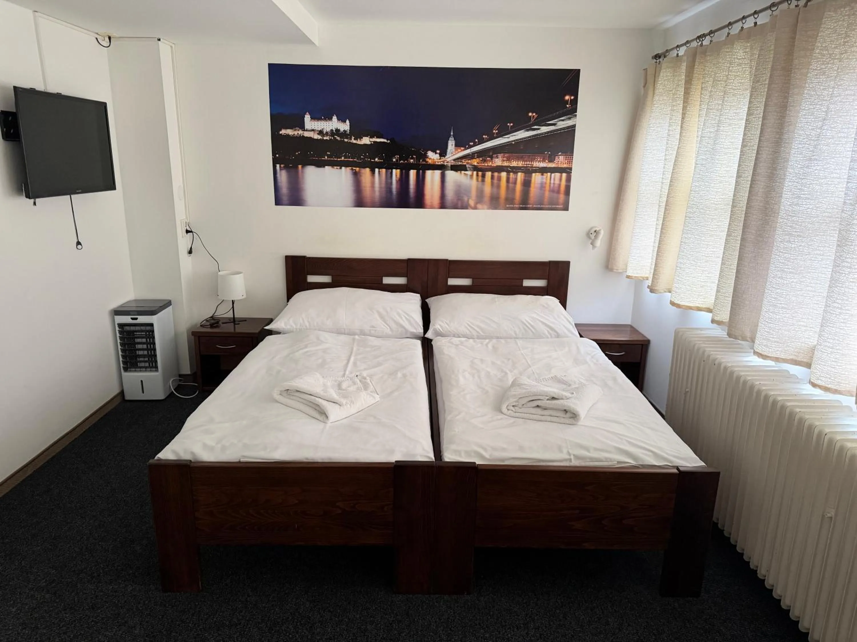 Bedroom, Bed in Botel Gracia