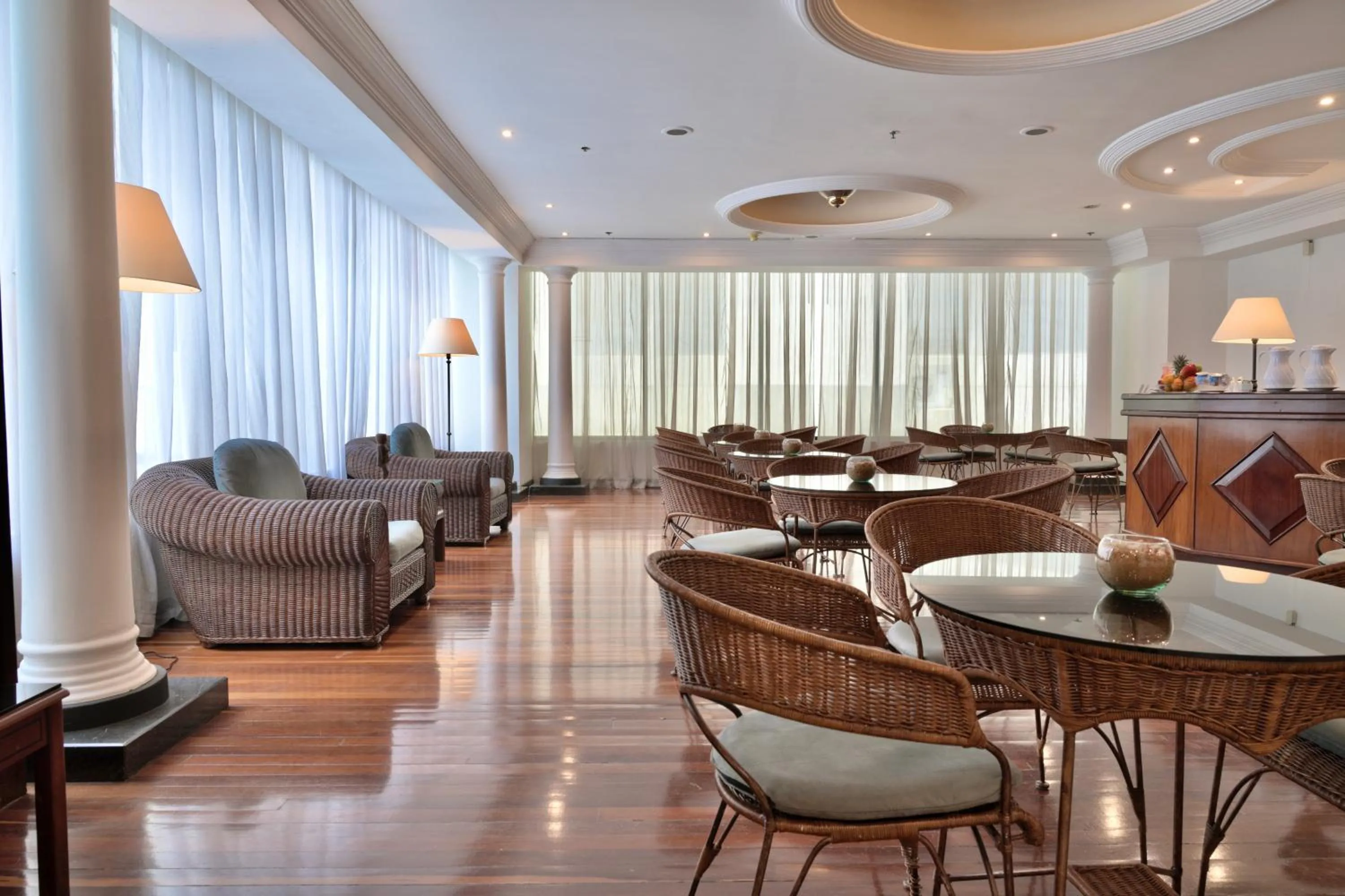 Seating area in Meliá Caracas