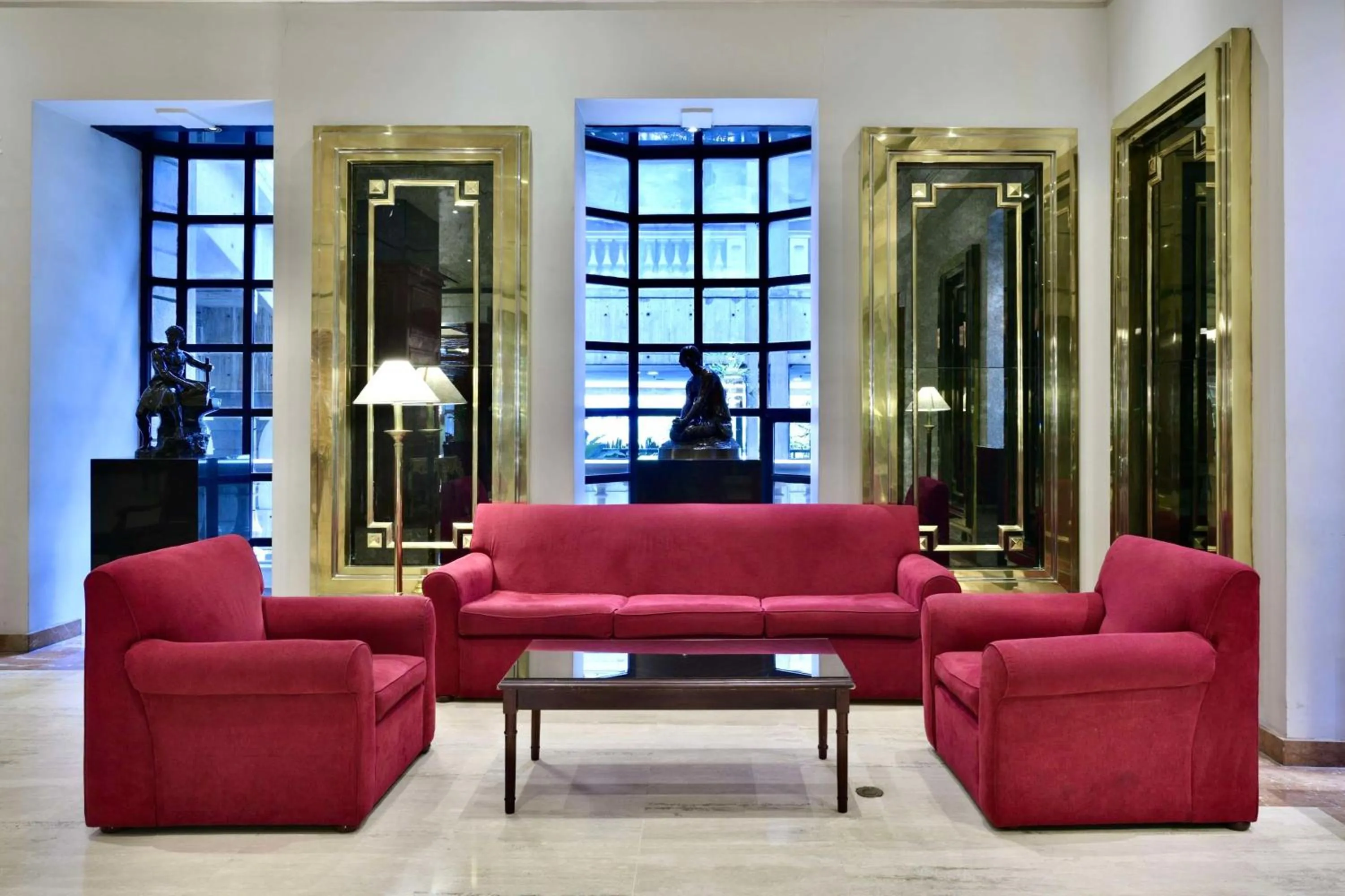 Lounge or bar in Meliá Caracas