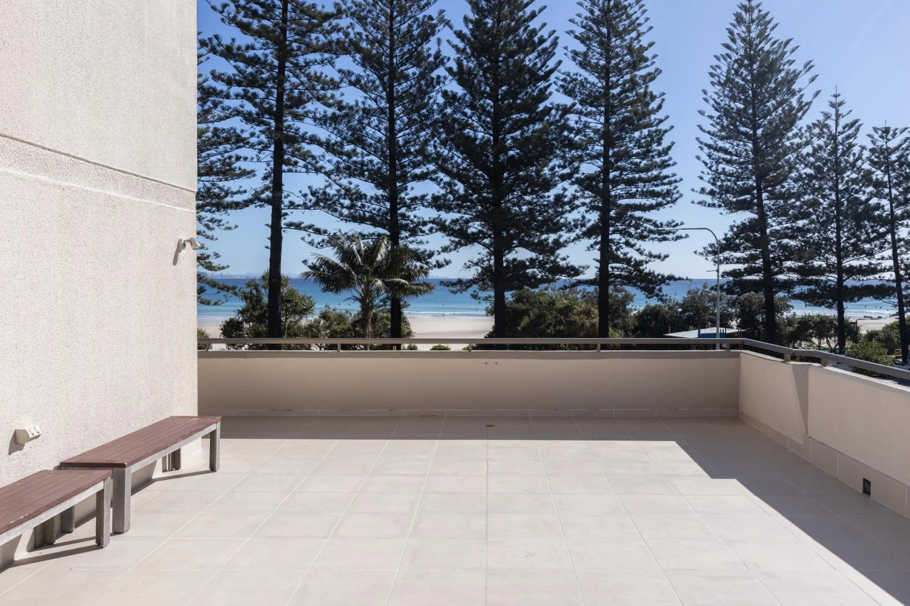 Columbia Beachfront Apartments on Rainbow Bay