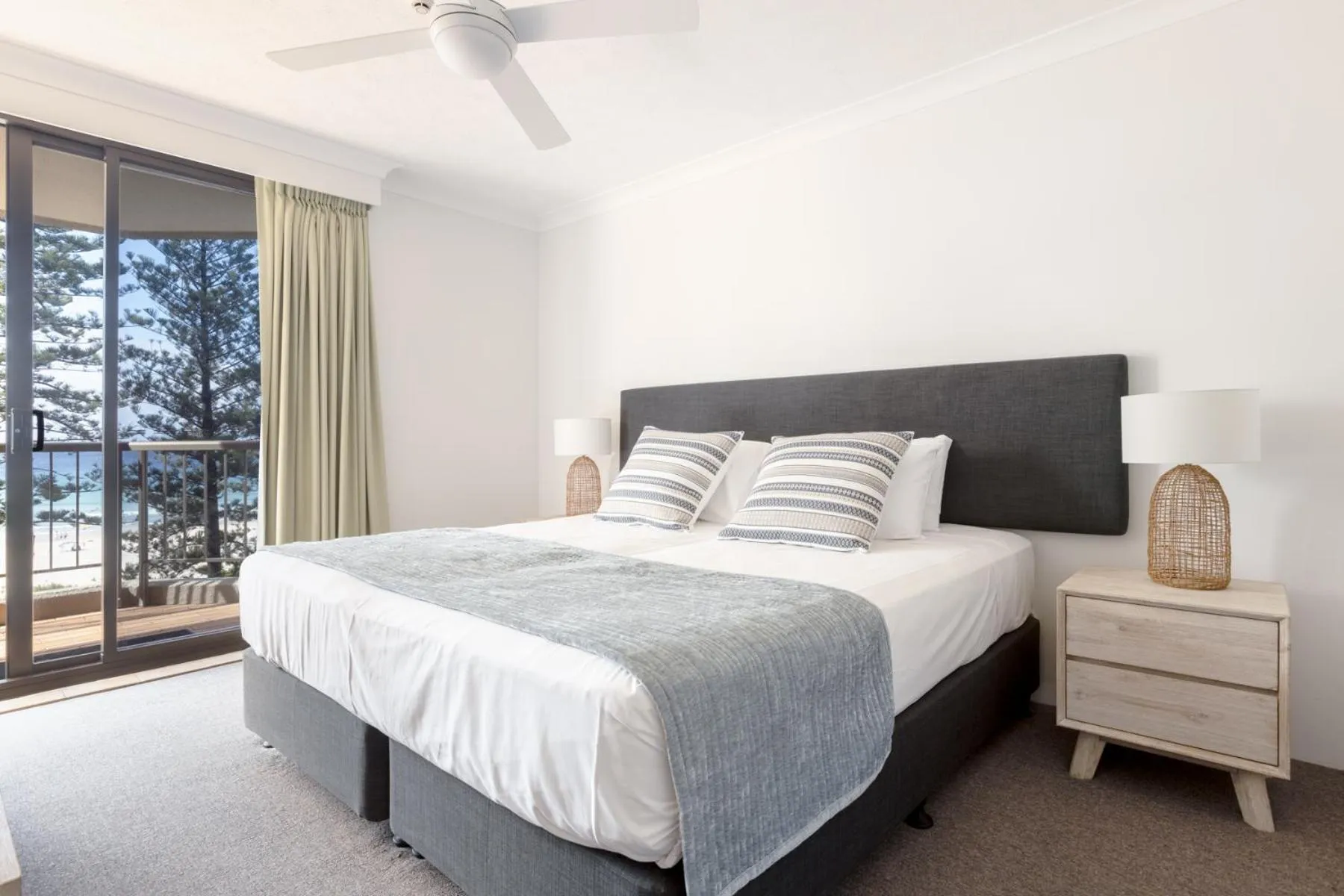 Bed in Columbia Beachfront Apartments on Rainbow Bay