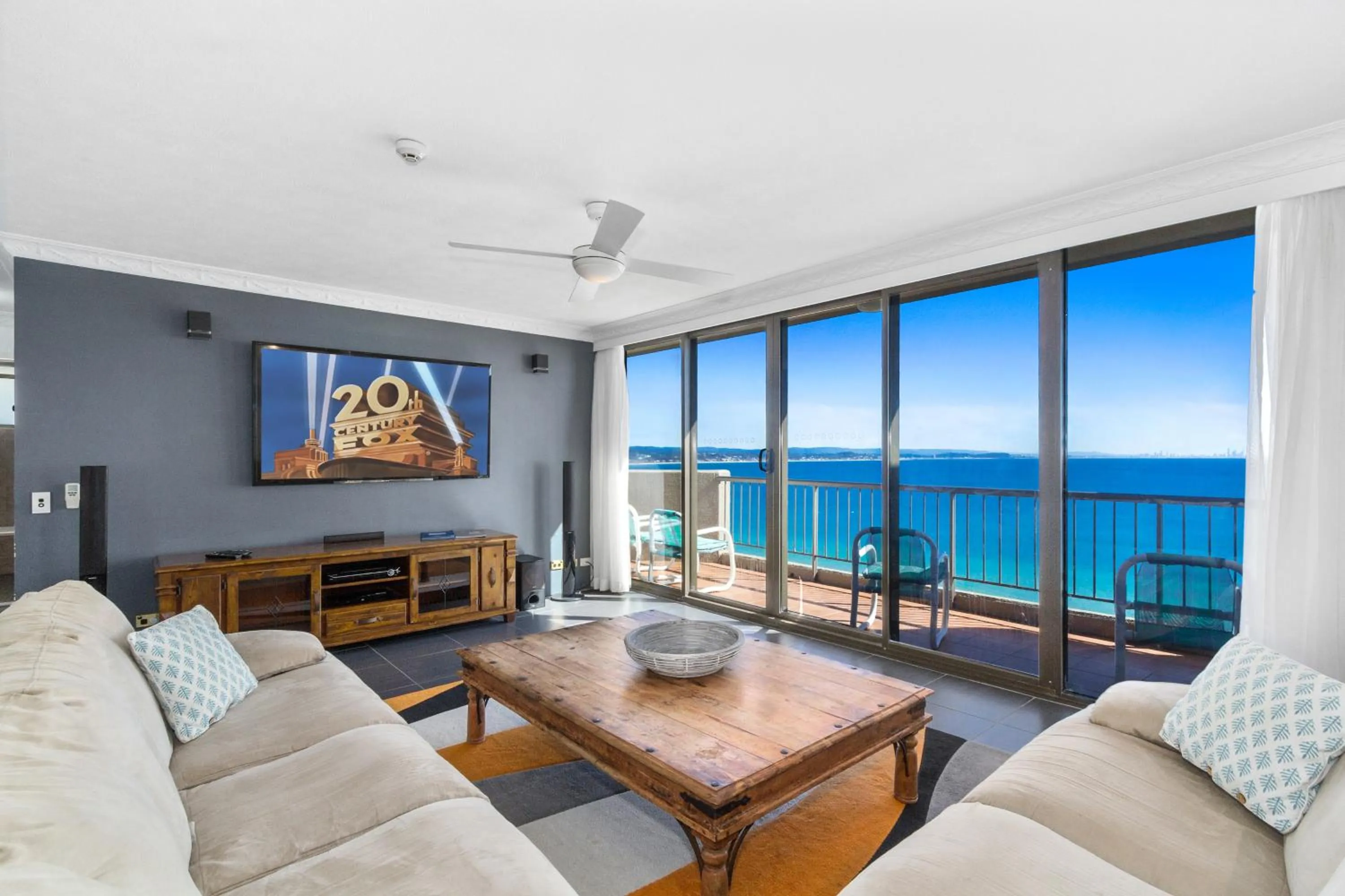 Columbia Beachfront Apartments on Rainbow Bay