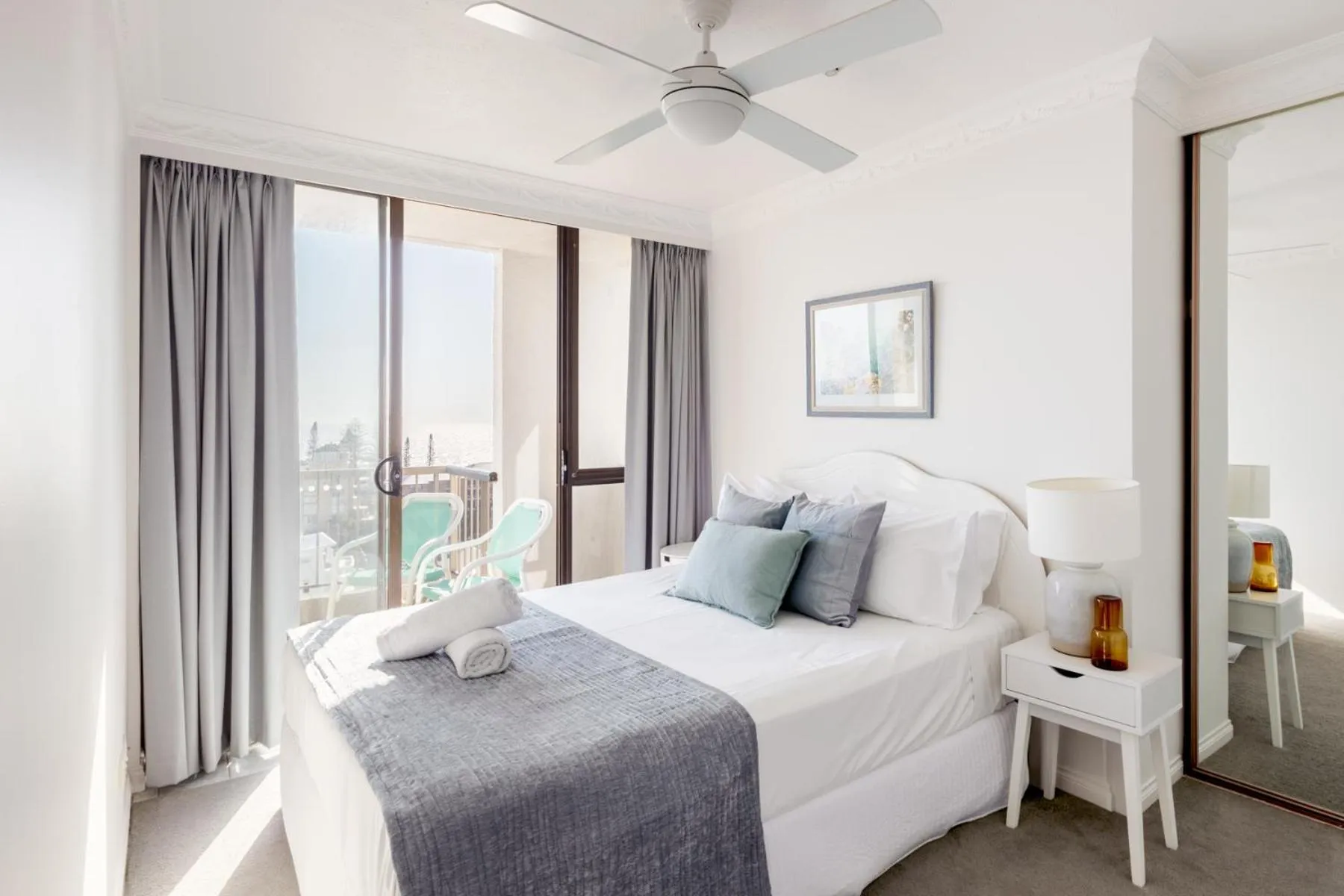 Bed in Columbia Beachfront Apartments on Rainbow Bay