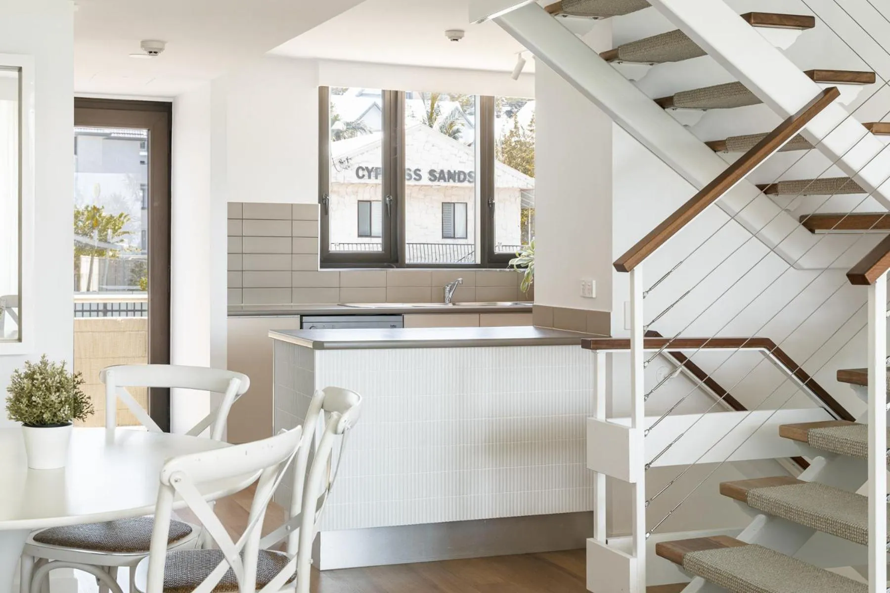 Columbia Beachfront Apartments on Rainbow Bay