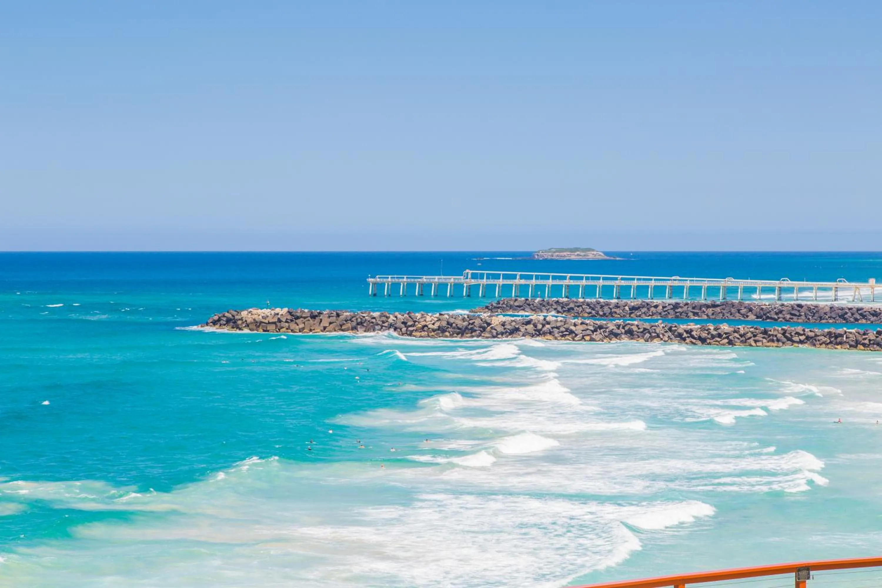 Columbia Beachfront Apartments on Rainbow Bay
