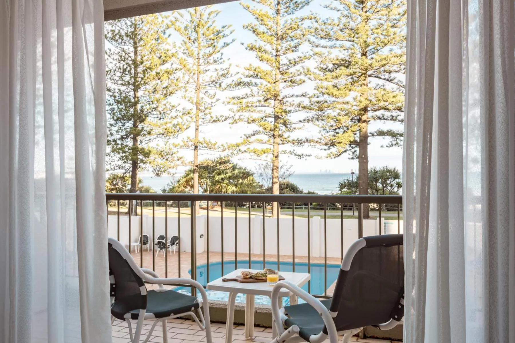 Columbia Beachfront Apartments on Rainbow Bay