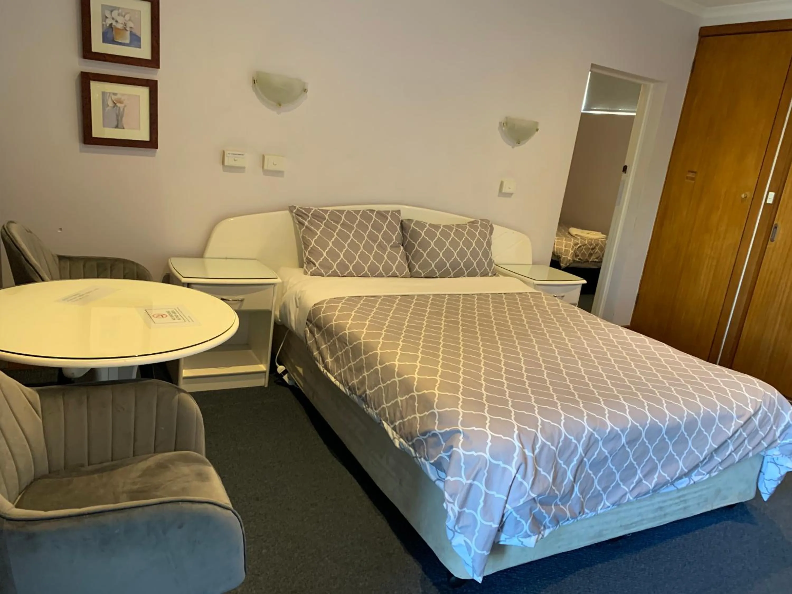 Bed in Casey on Princes Motel