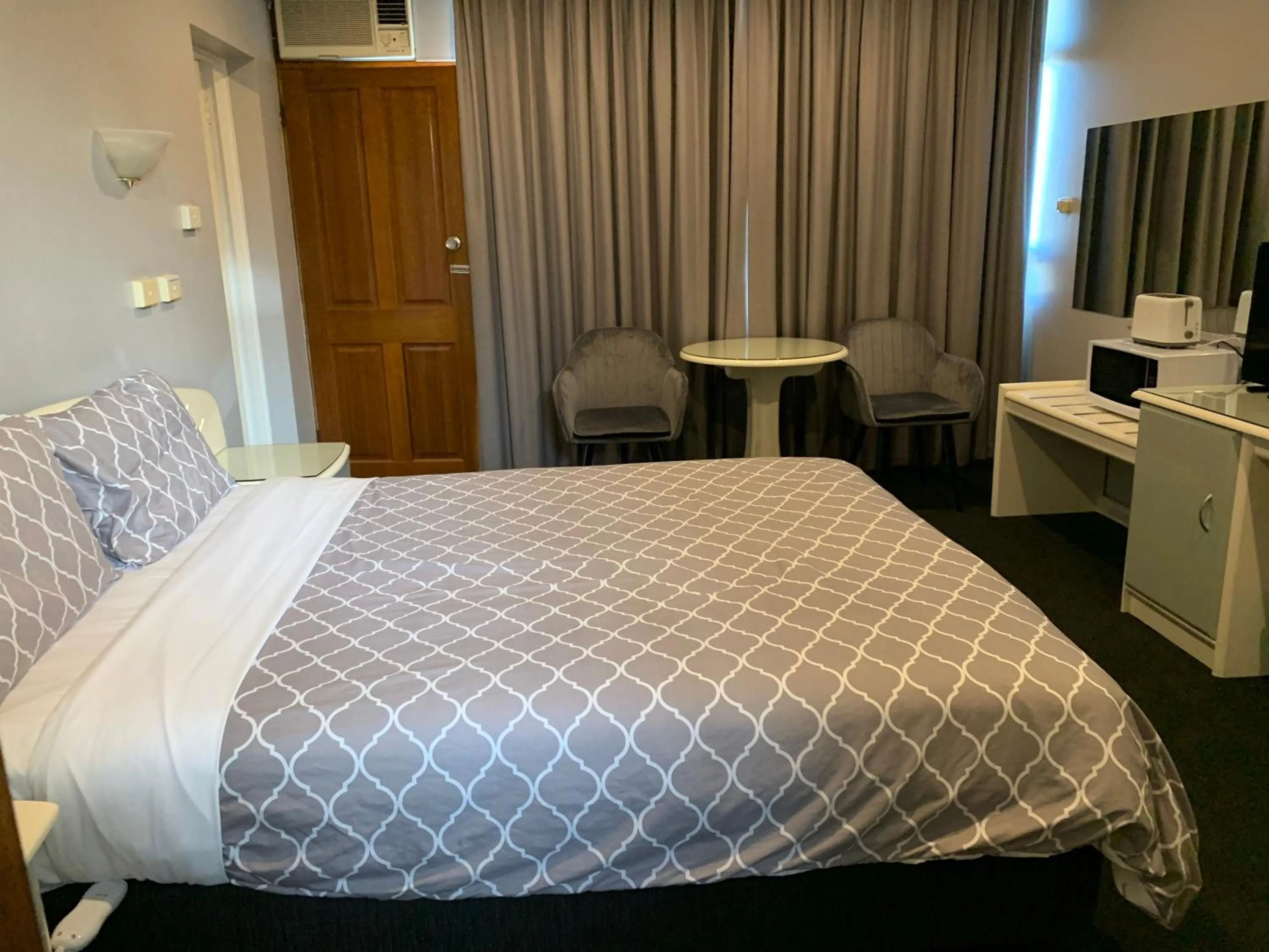 Bed in Casey on Princes Motel