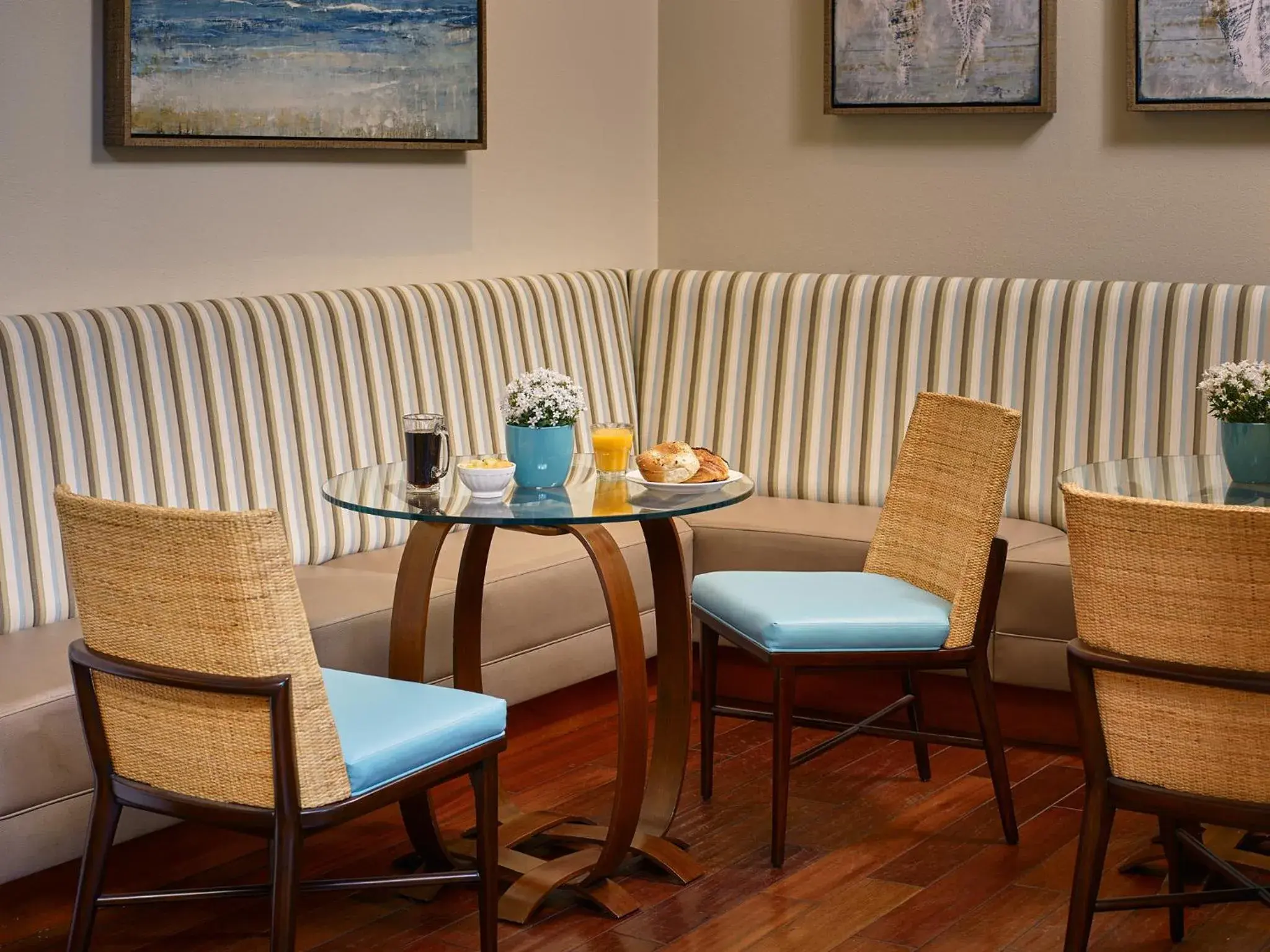 Facade/entrance in Beach House Half Moon Bay Facade/entrance in Beach House Half Moon Bay