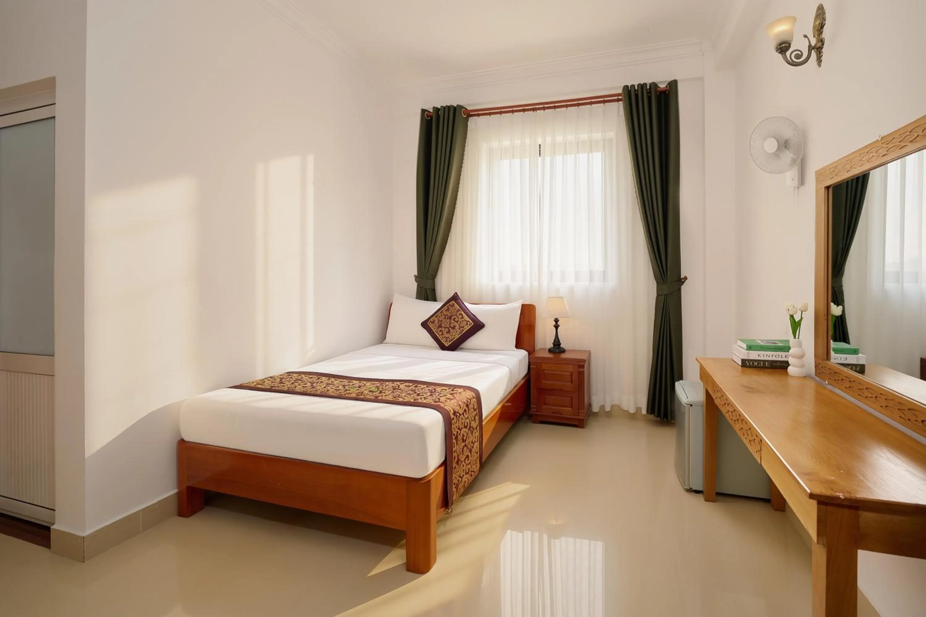 Bed in Phu Tho Da Lat Hotel