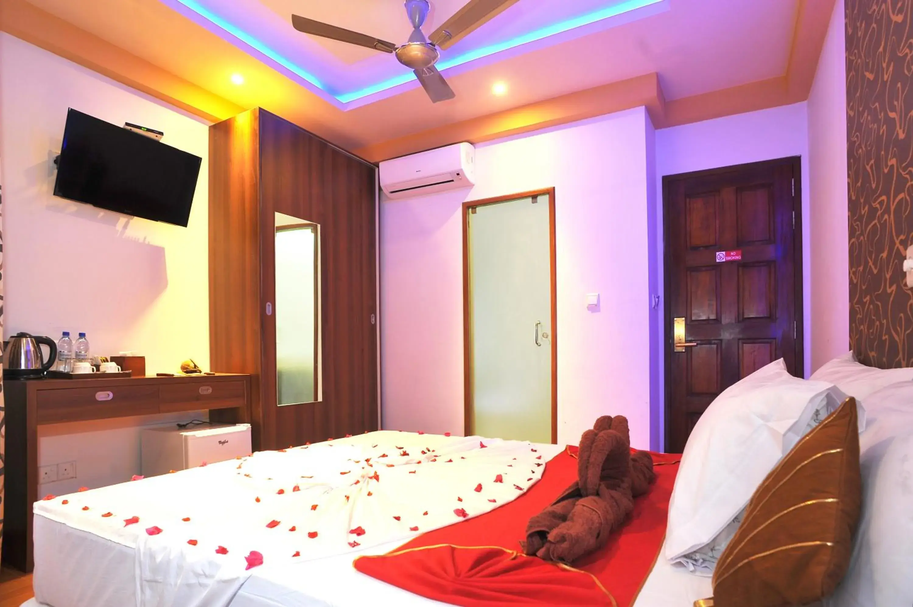 Bed in Turquoise Residence by UI Bed in Turquoise Residence by UI