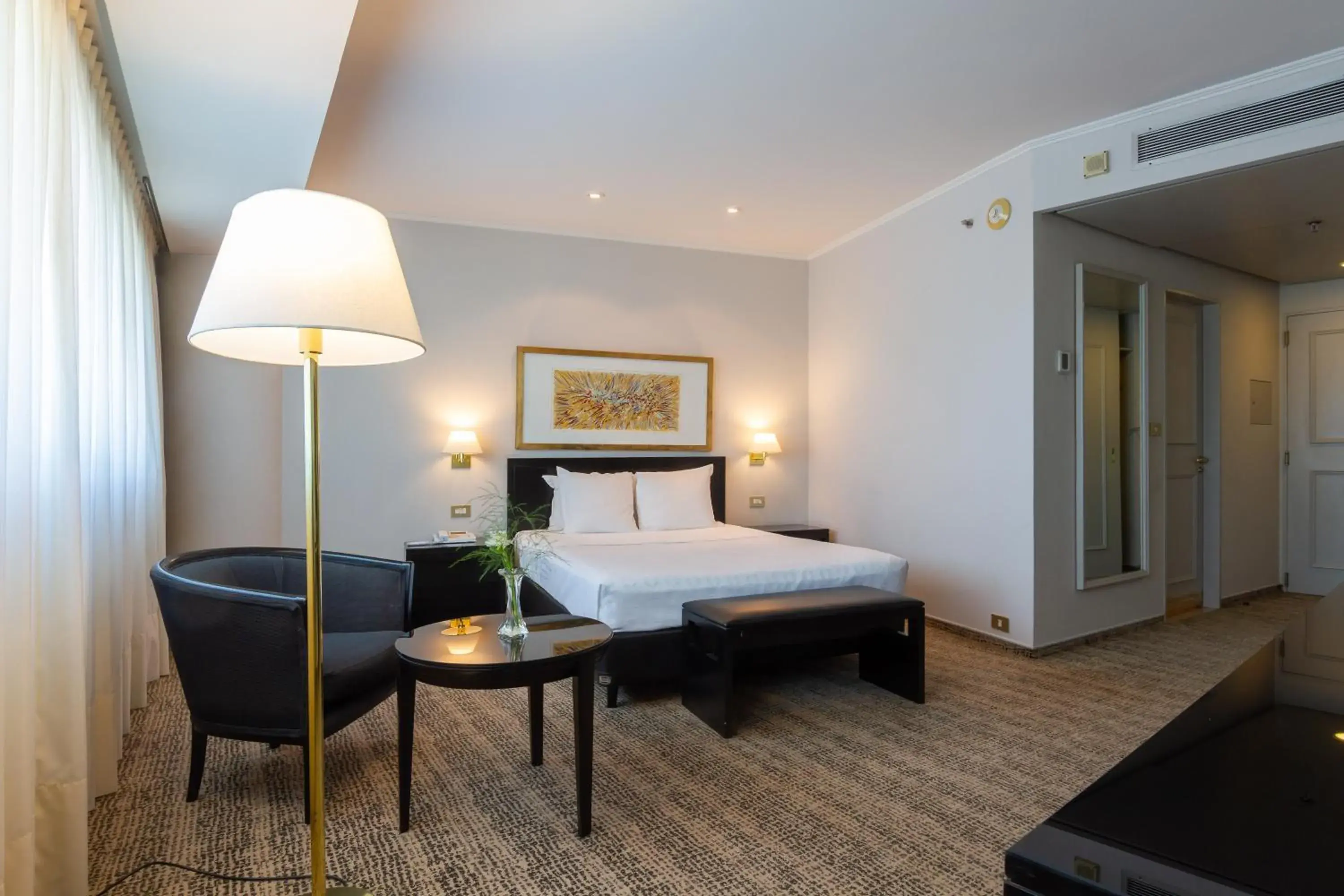 Classic, Guest room, 1 Queen, City view in Quinto Centenario Hotel Classic, Guest room, 1 Queen, City view in Quinto Centenario Hotel