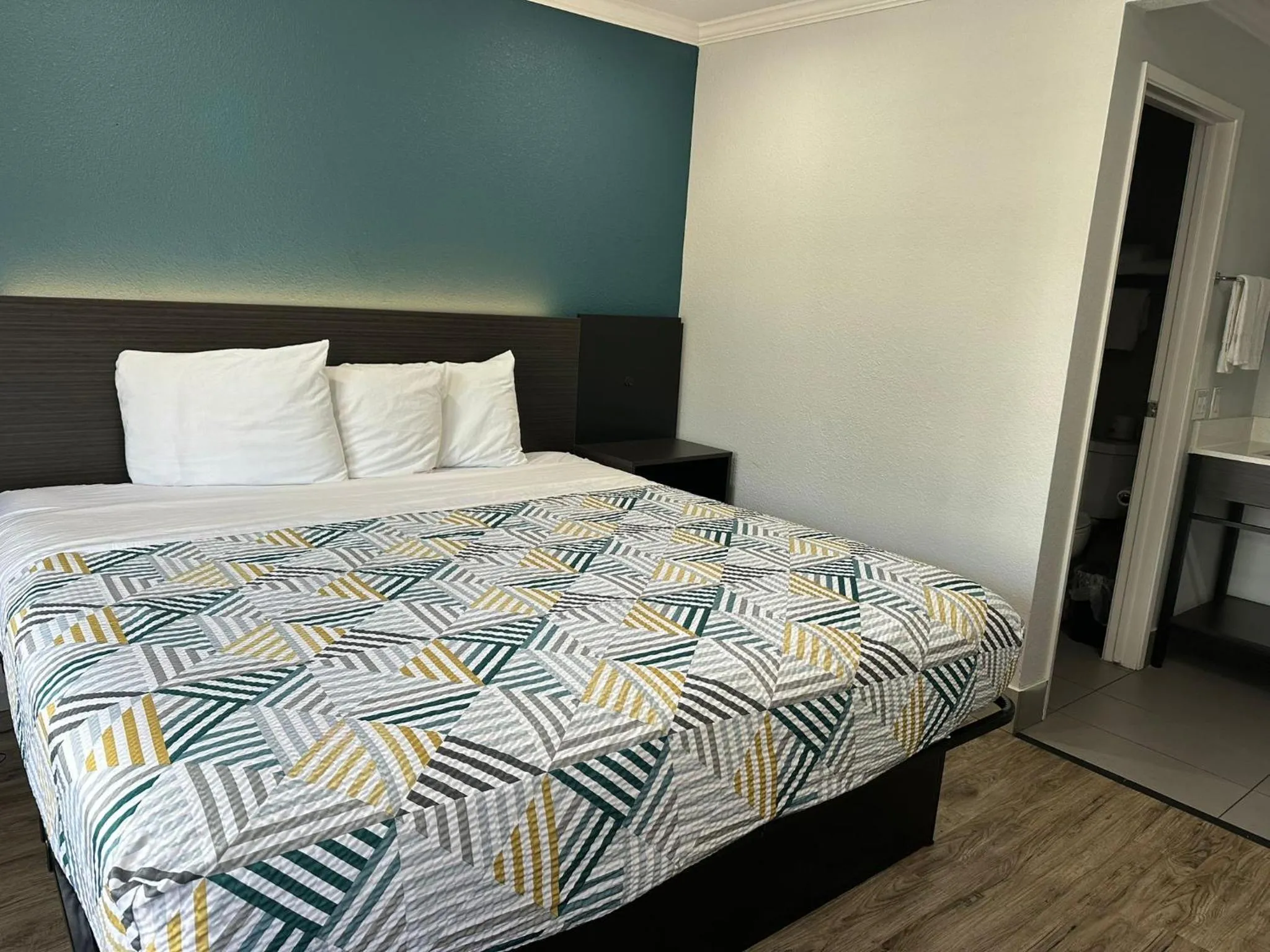 Bed in Studio 6 Suites San Ysidro CA San Diego South Bay