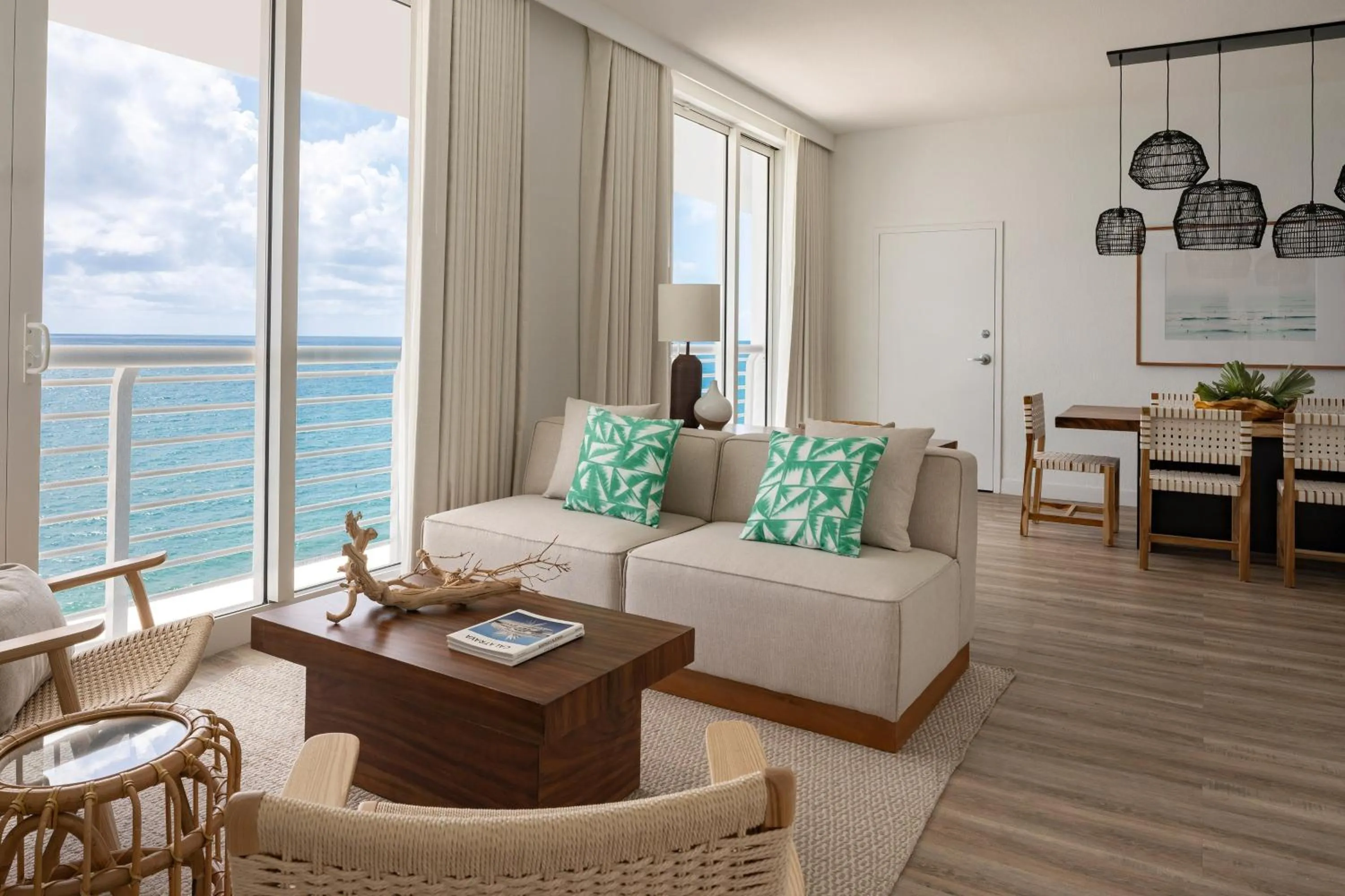 Living room in The Westin Fort Lauderdale Beach Resort
