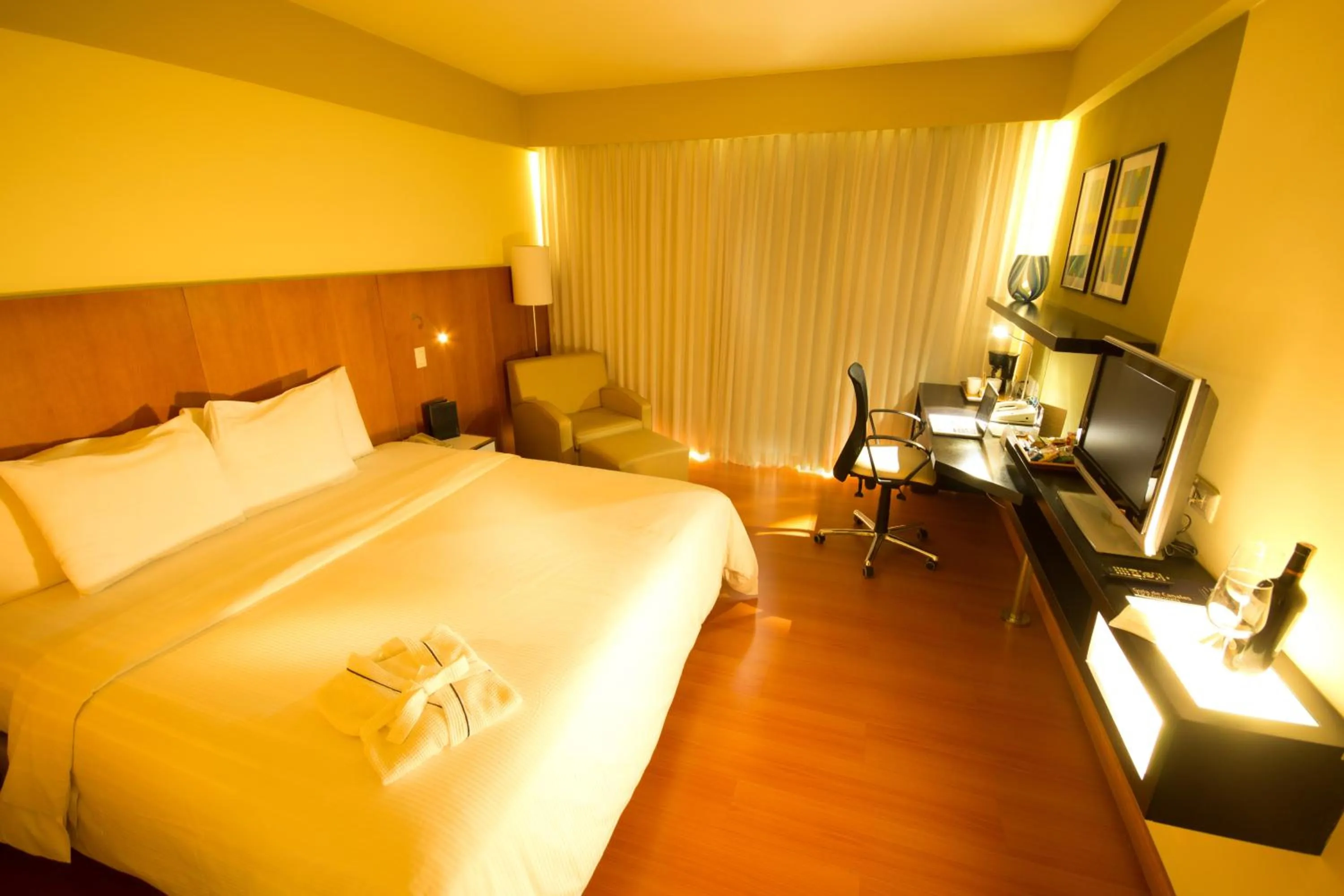 Photo of the whole room, Bed in Pestana Caracas Premium City & Conference Hotel