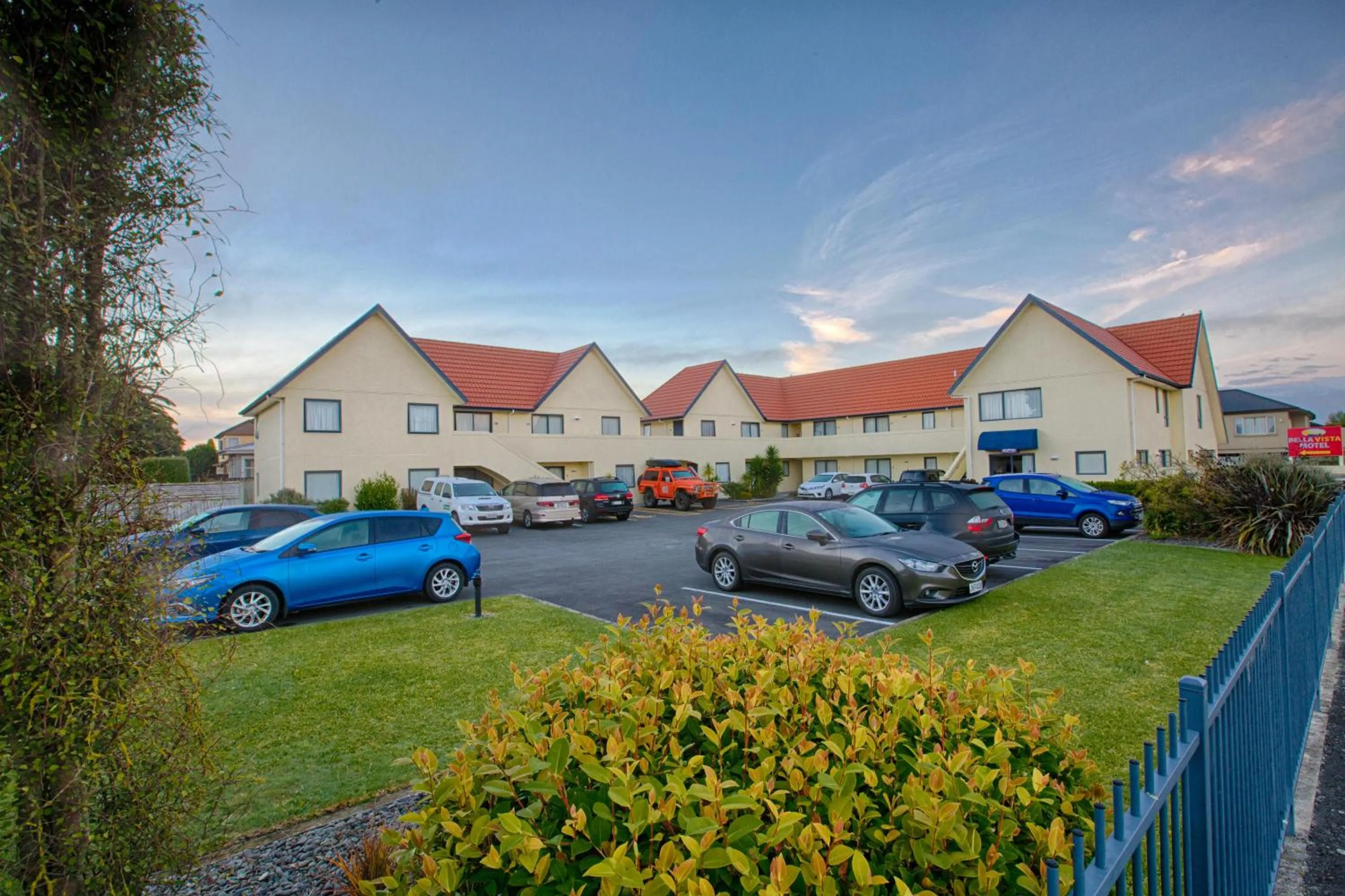 Facade/entrance in Bella Vista Motel Hamilton