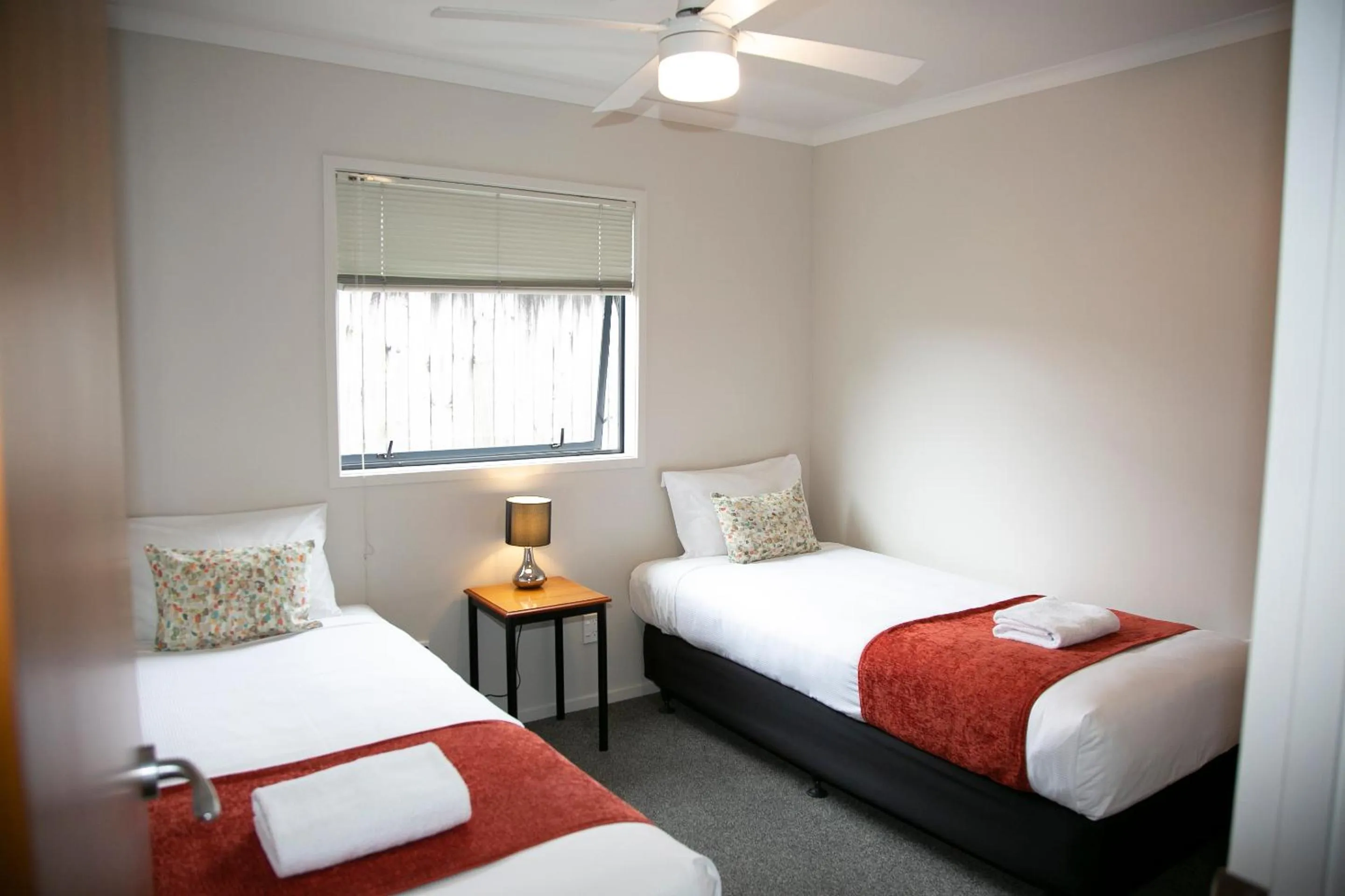 Bedroom, Bed in Bella Vista Motel Hamilton