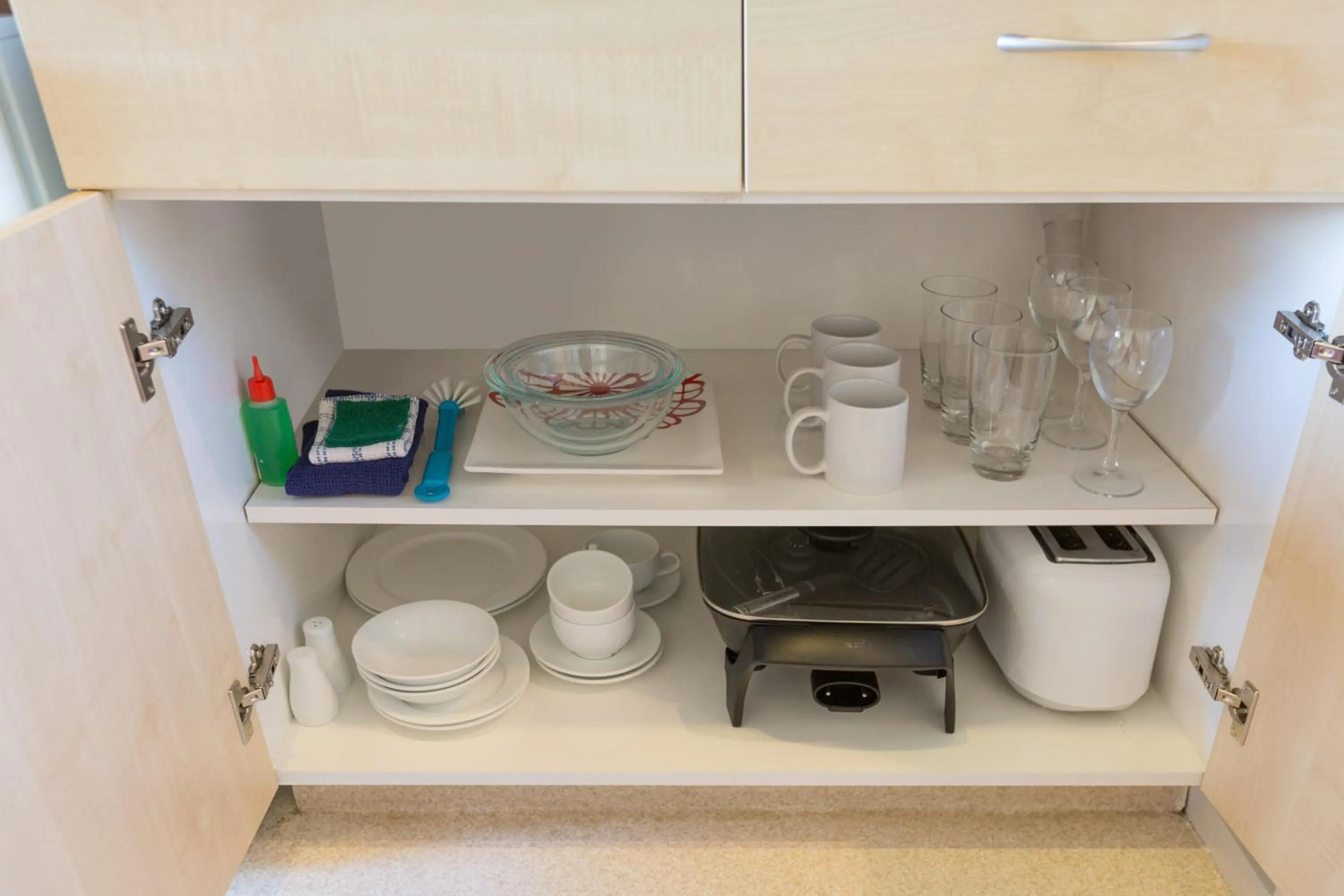 Kitchen or kitchenette in Bella Vista Motel Hamilton