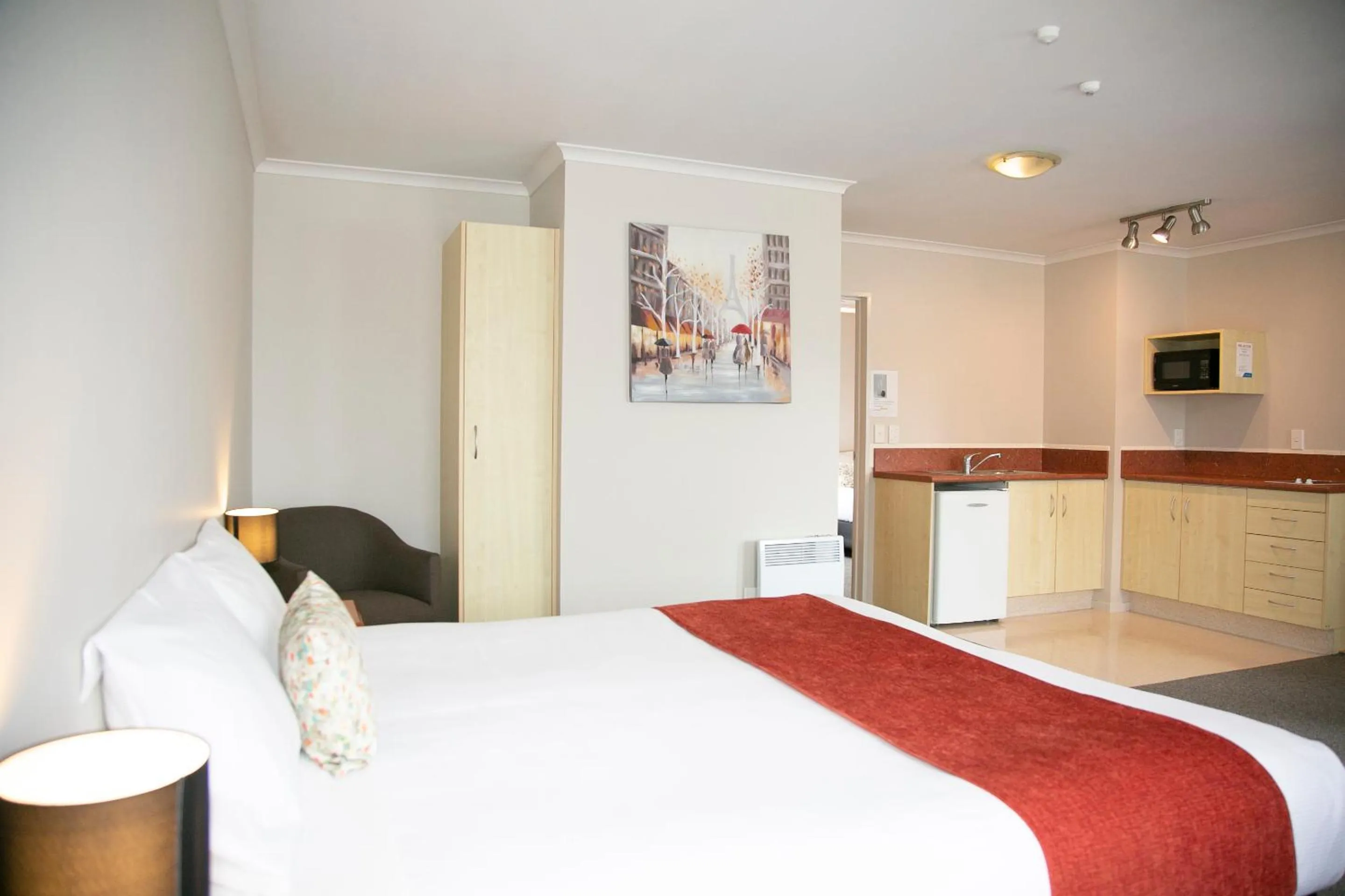 Bedroom, Bed in Bella Vista Motel Hamilton