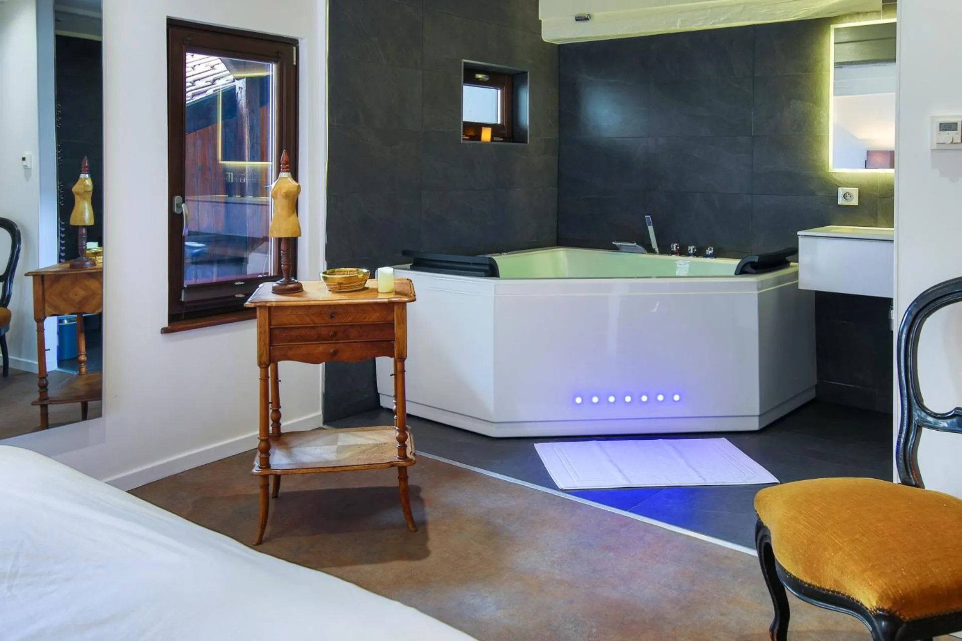Spa and wellness centre/facilities, Bed in Suites Residences Spa