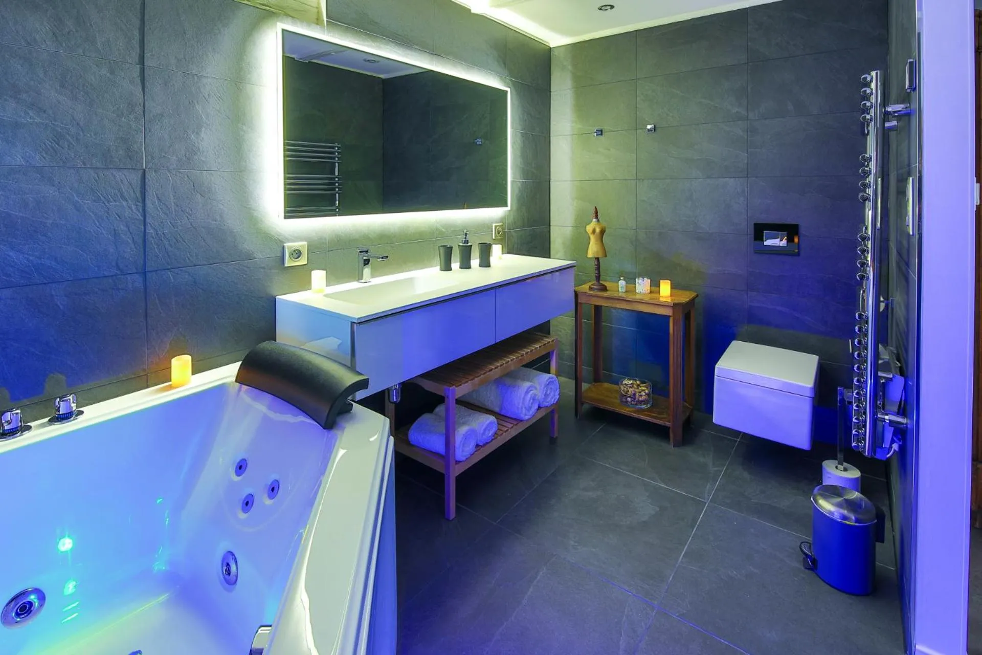 Bathroom in Suites Residences Spa