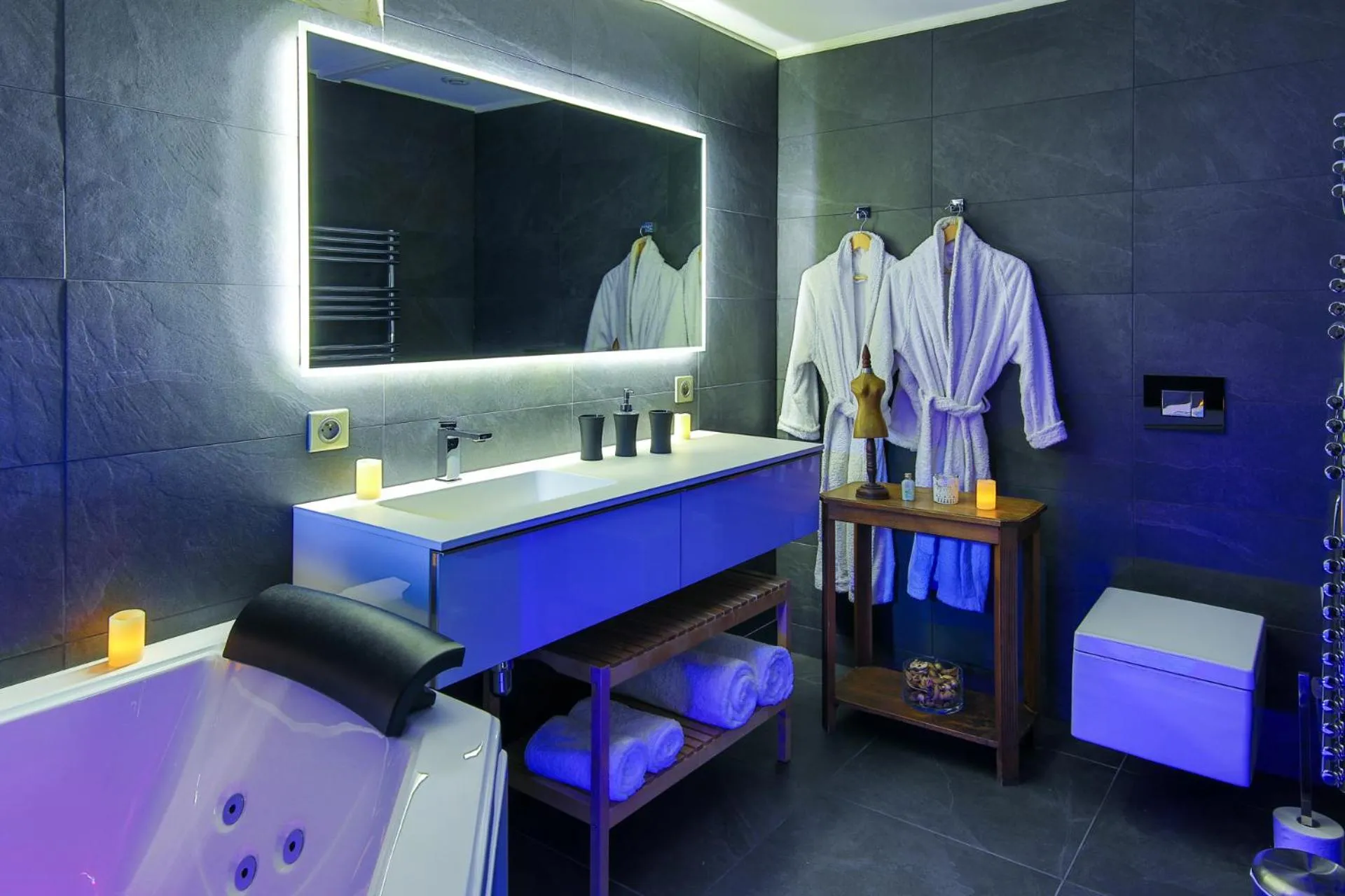 Bathroom in Suites Residences Spa
