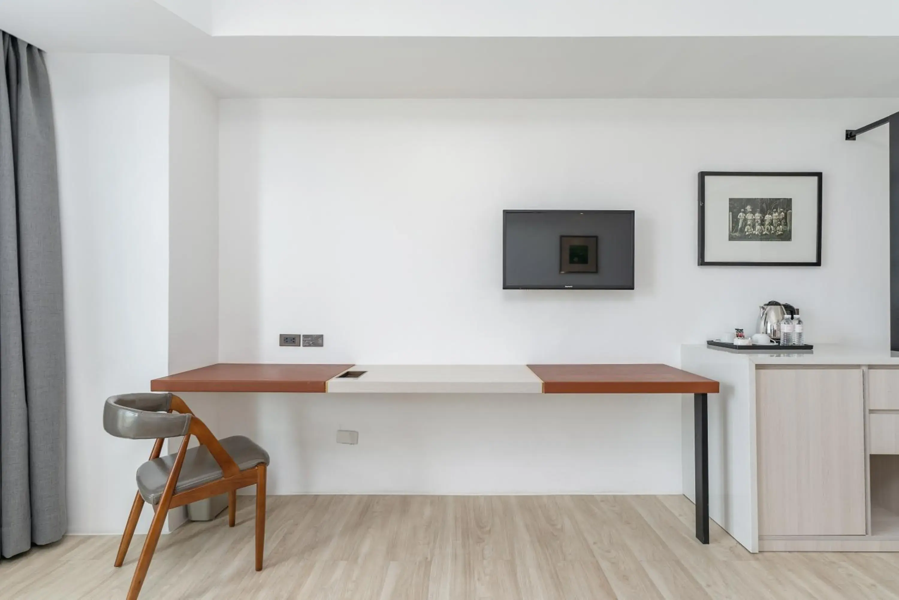 Crown Regency Hotel & Towers Crown Regency Hotel & Towers