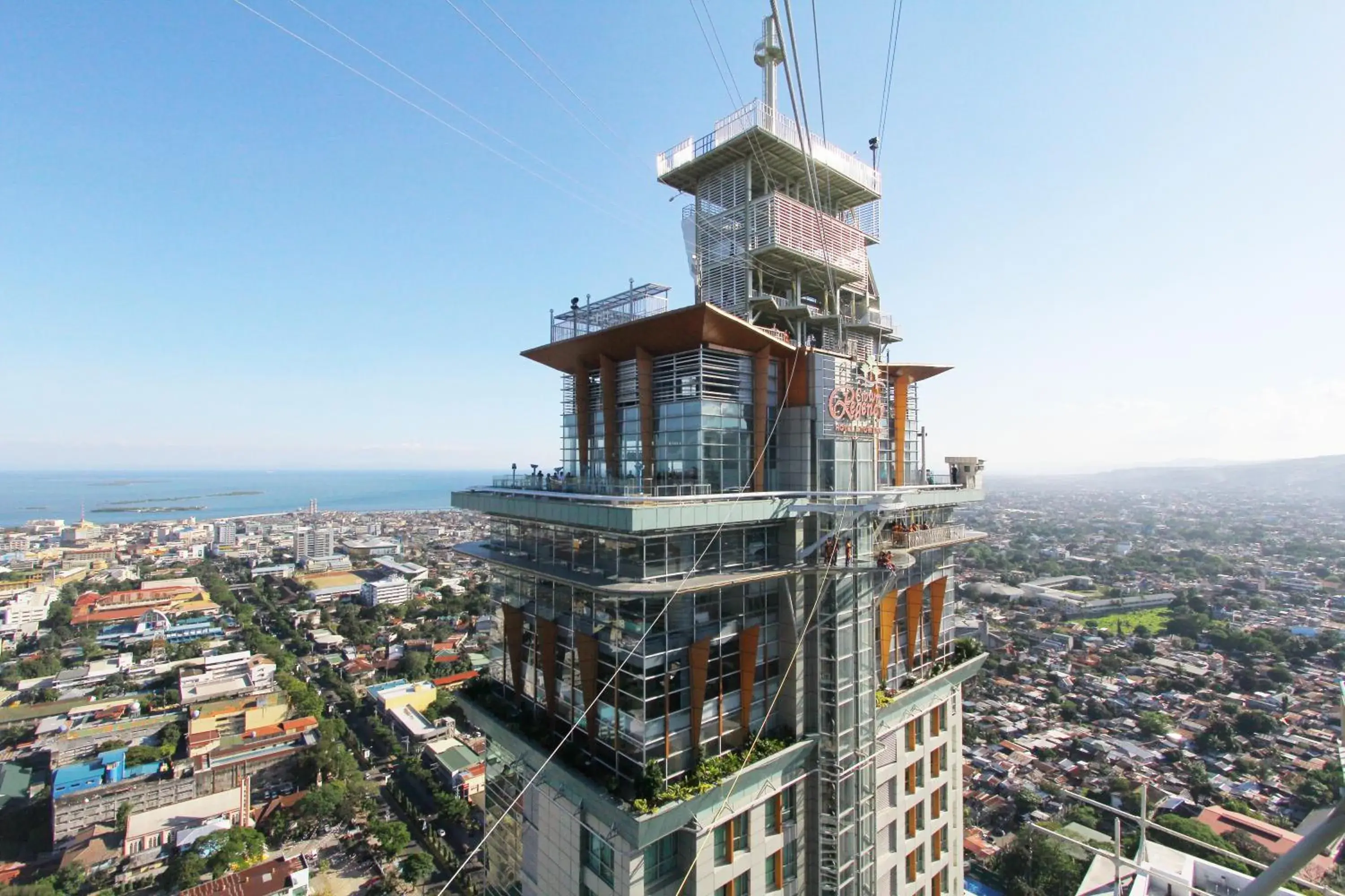 Facade/entrance in Crown Regency Hotel & Towers Facade/entrance in Crown Regency Hotel & Towers