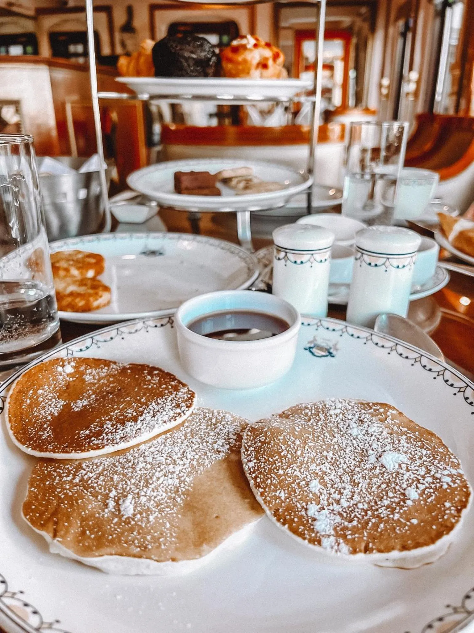 Breakfast in The Raj Palace (Small Luxury Hotels of the World)