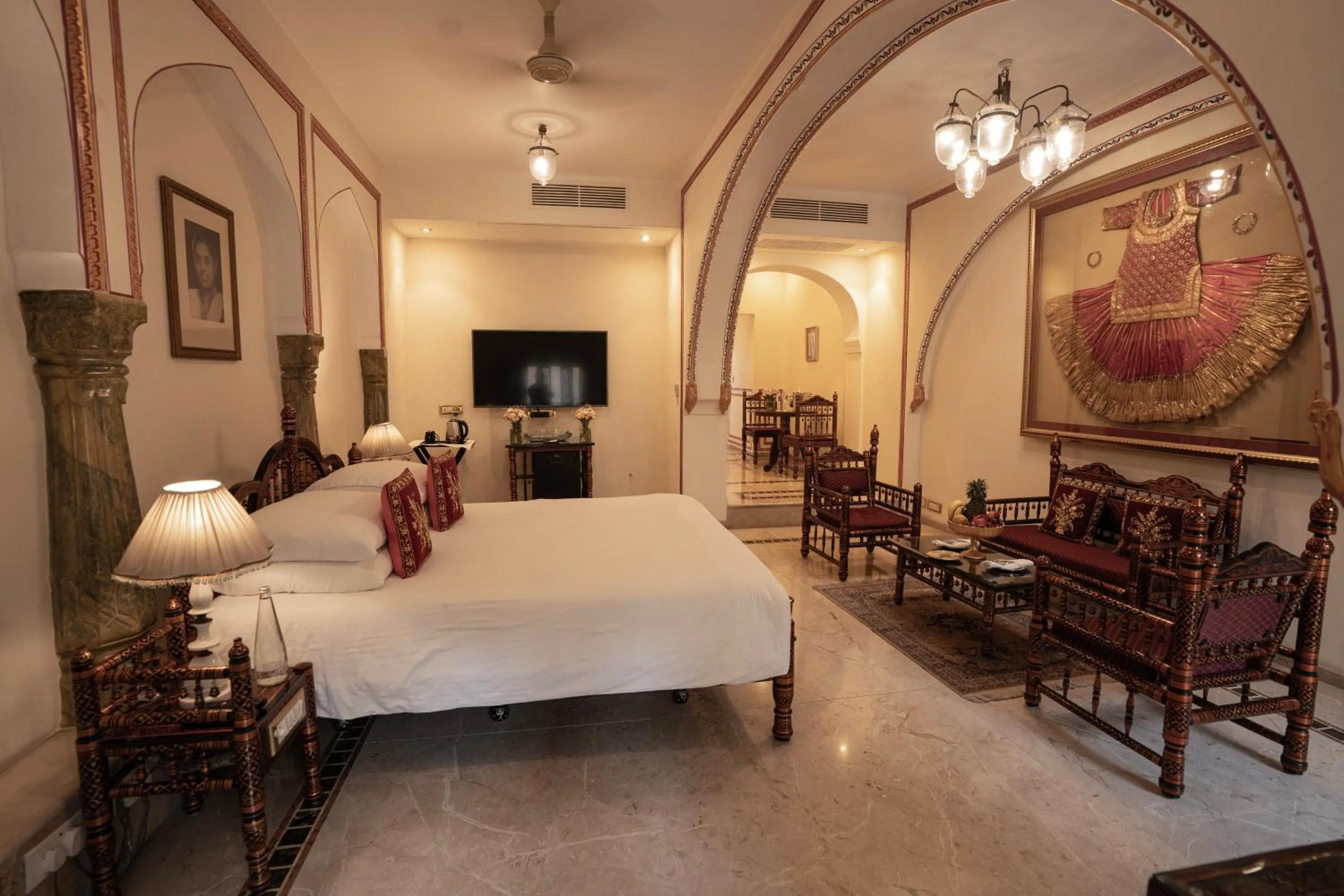 Seating area, Bed in The Raj Palace (Small Luxury Hotels of the World)