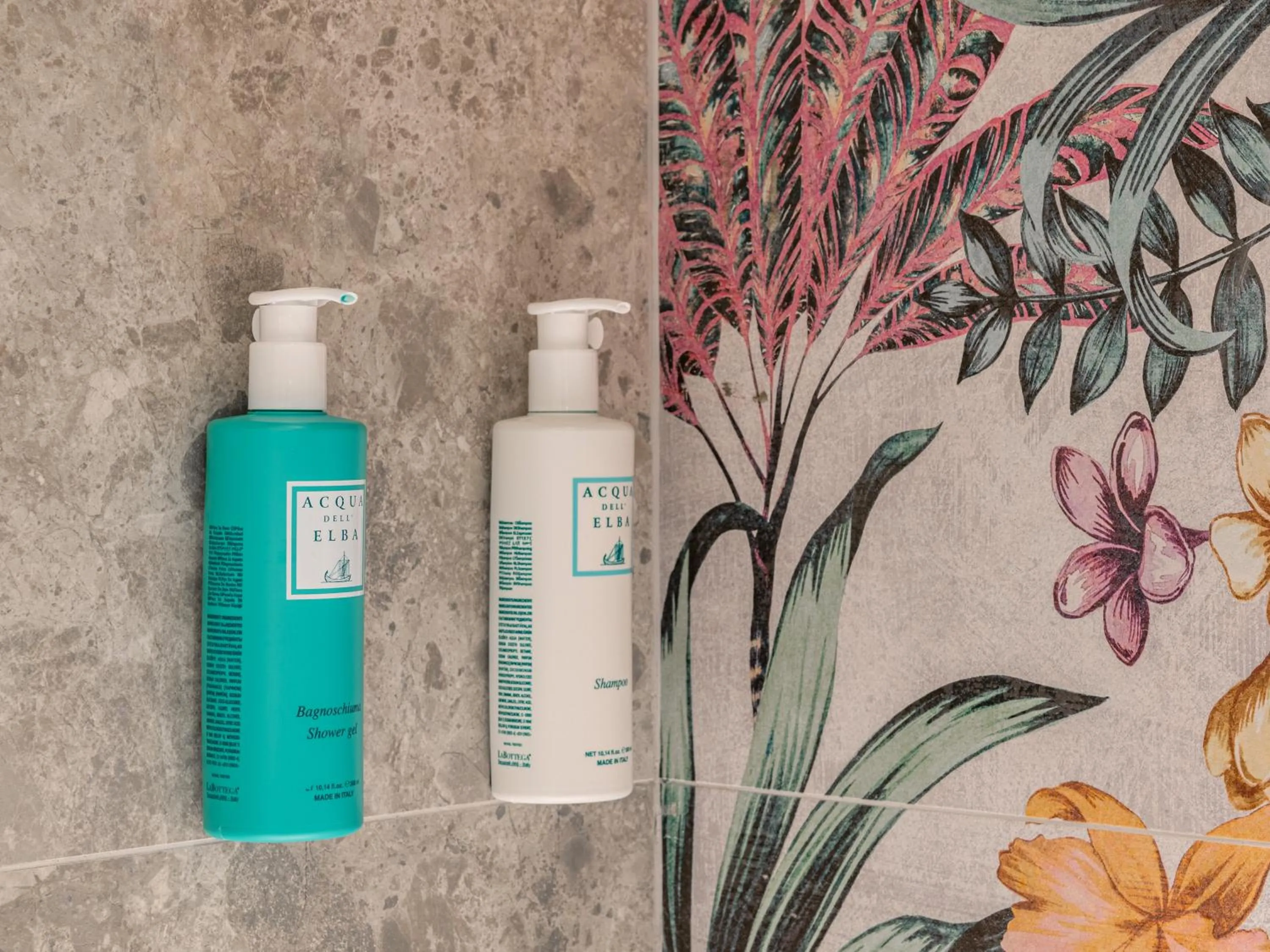 Shower in Catignano Hotel