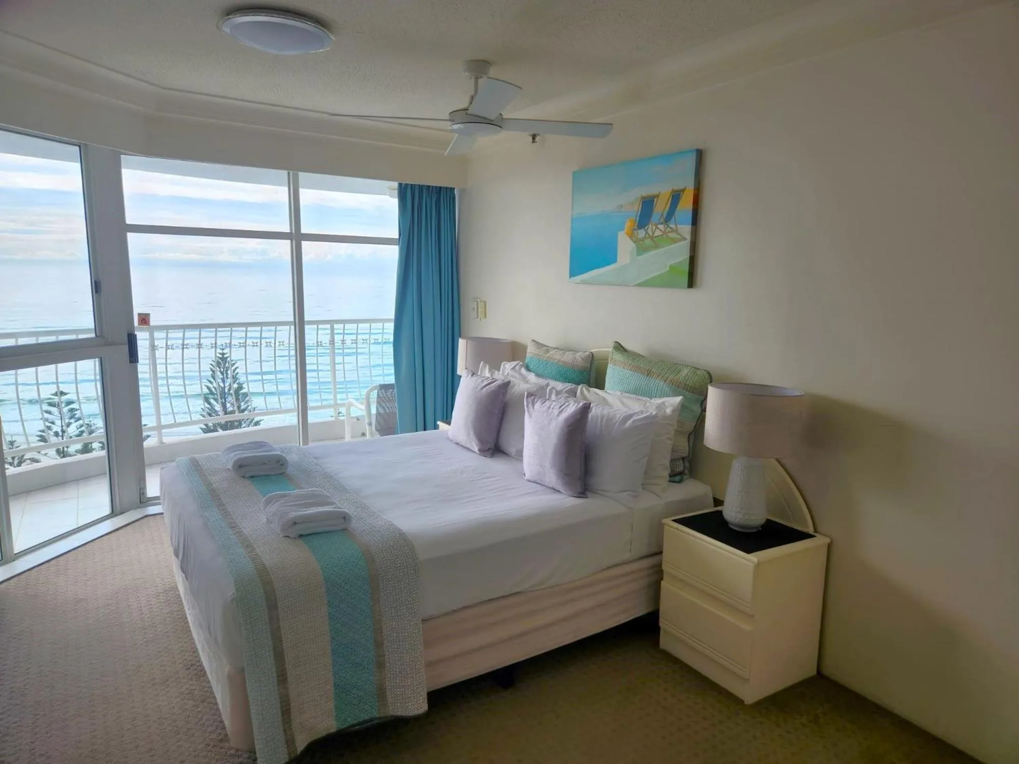 Bed in Burleigh Surf Apartments