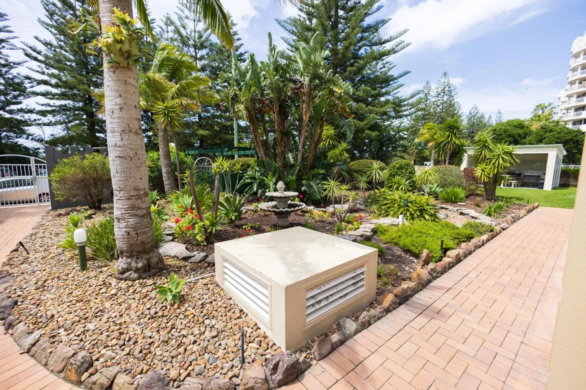 Garden in Burleigh Surf Apartments