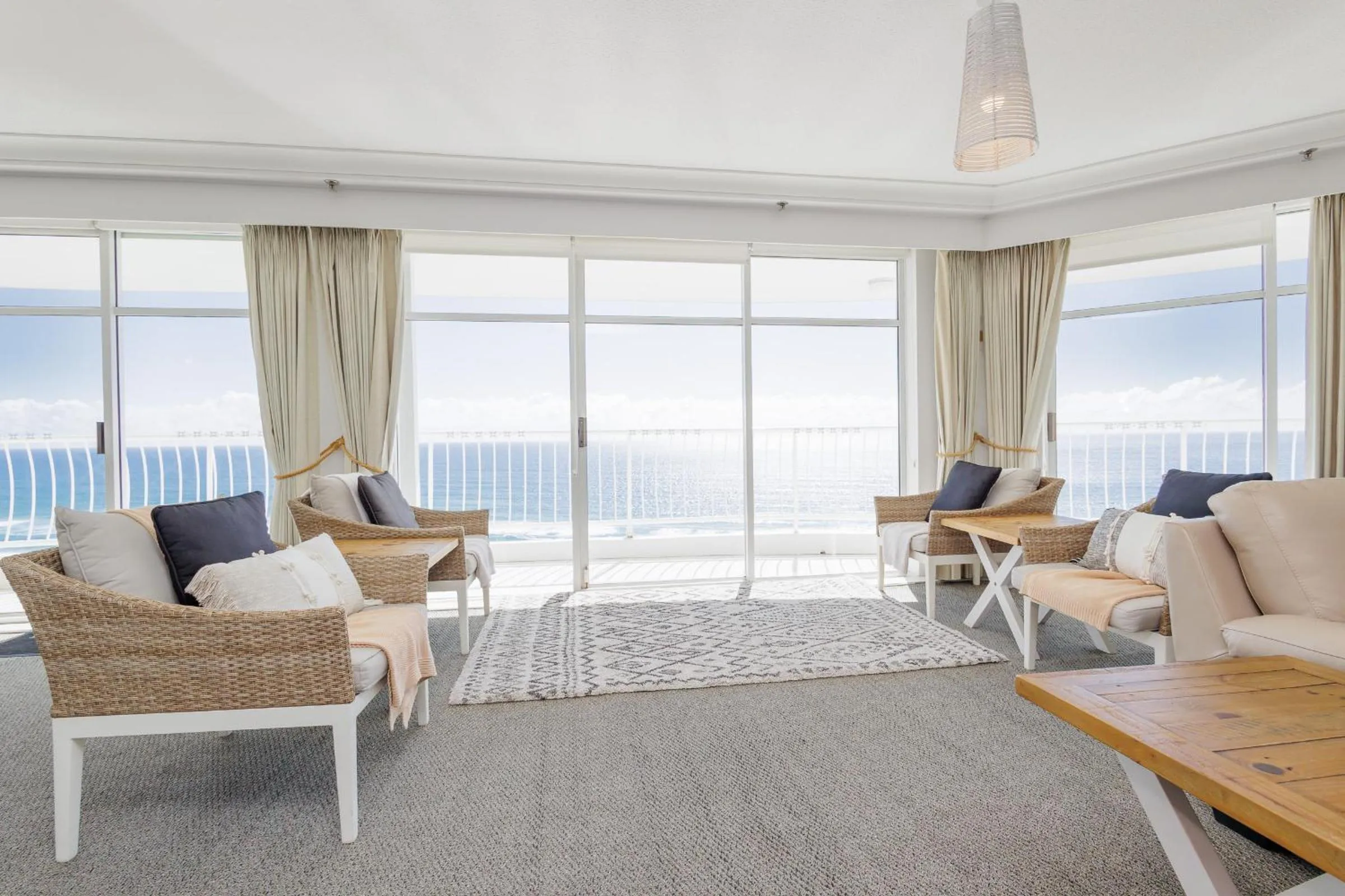 Burleigh Surf Apartments