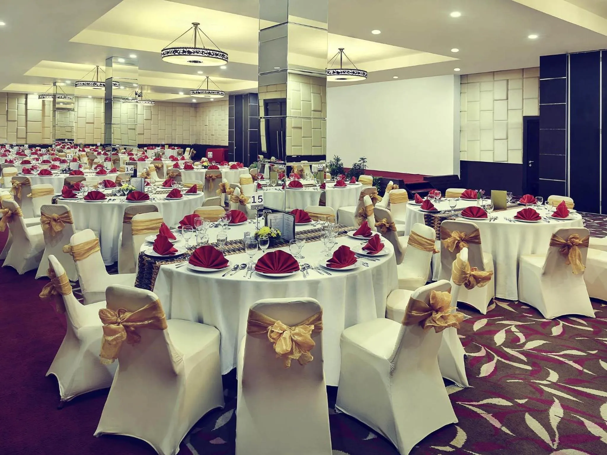 Meeting/conference room in Mercure Pontianak City Center