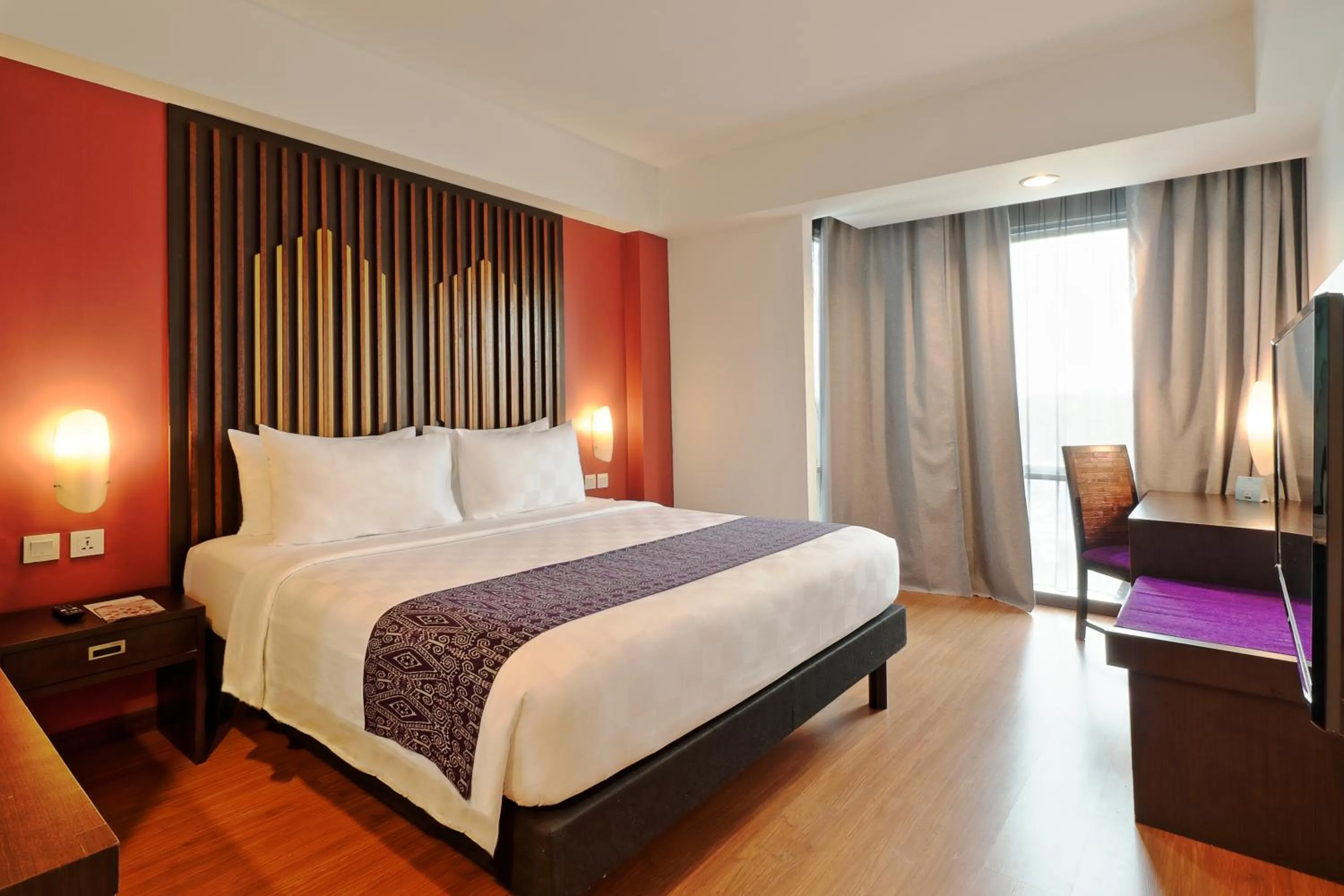 Bed in Mercure Pontianak City Center