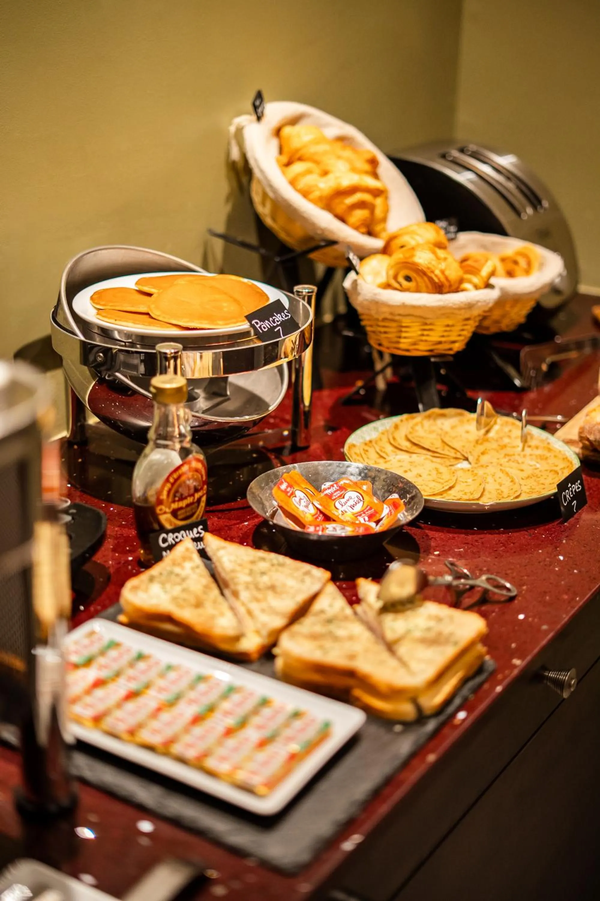 Hotel de L'Empereur by Malone