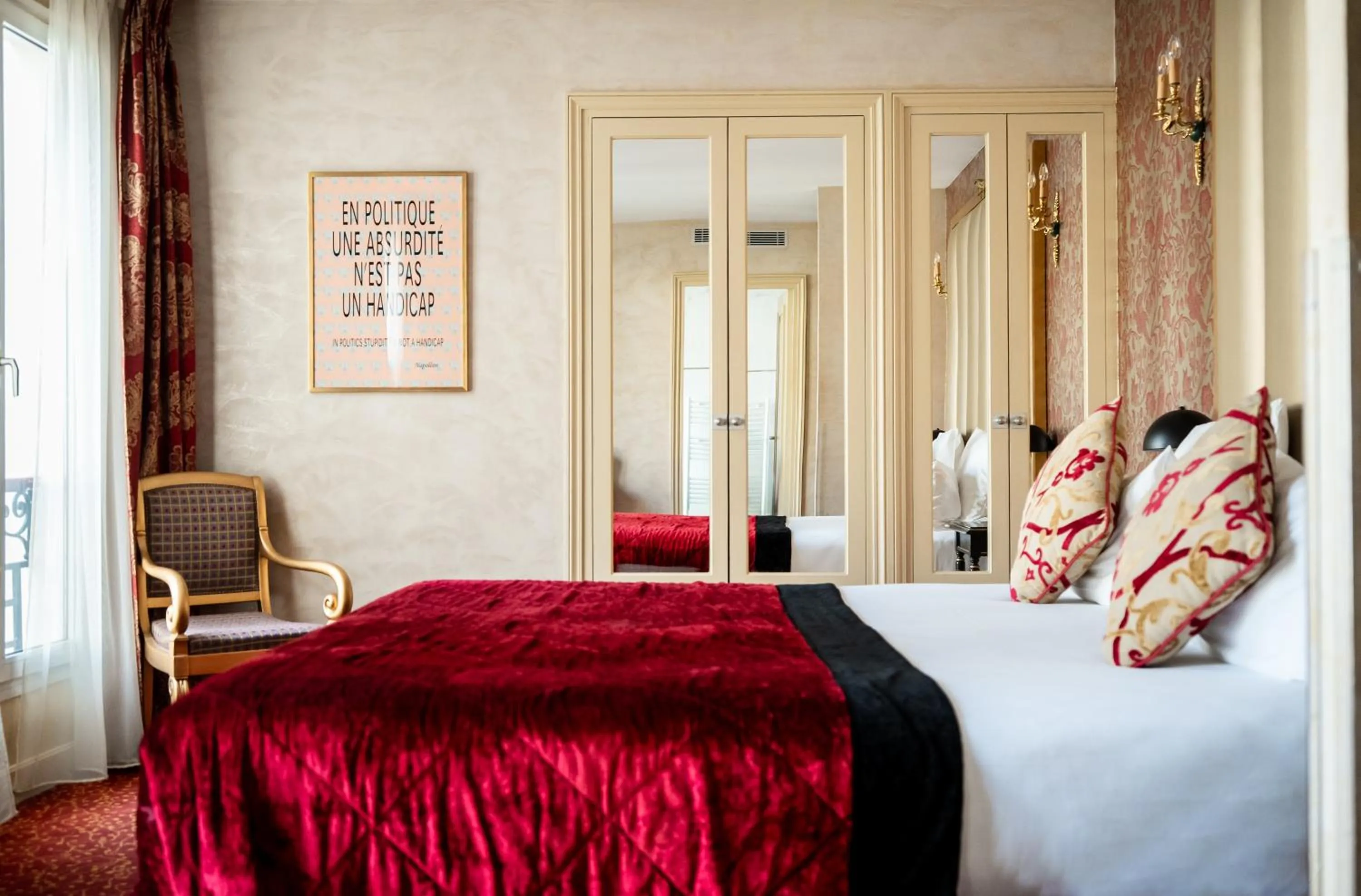 Bed in Hotel de L'Empereur by Malone