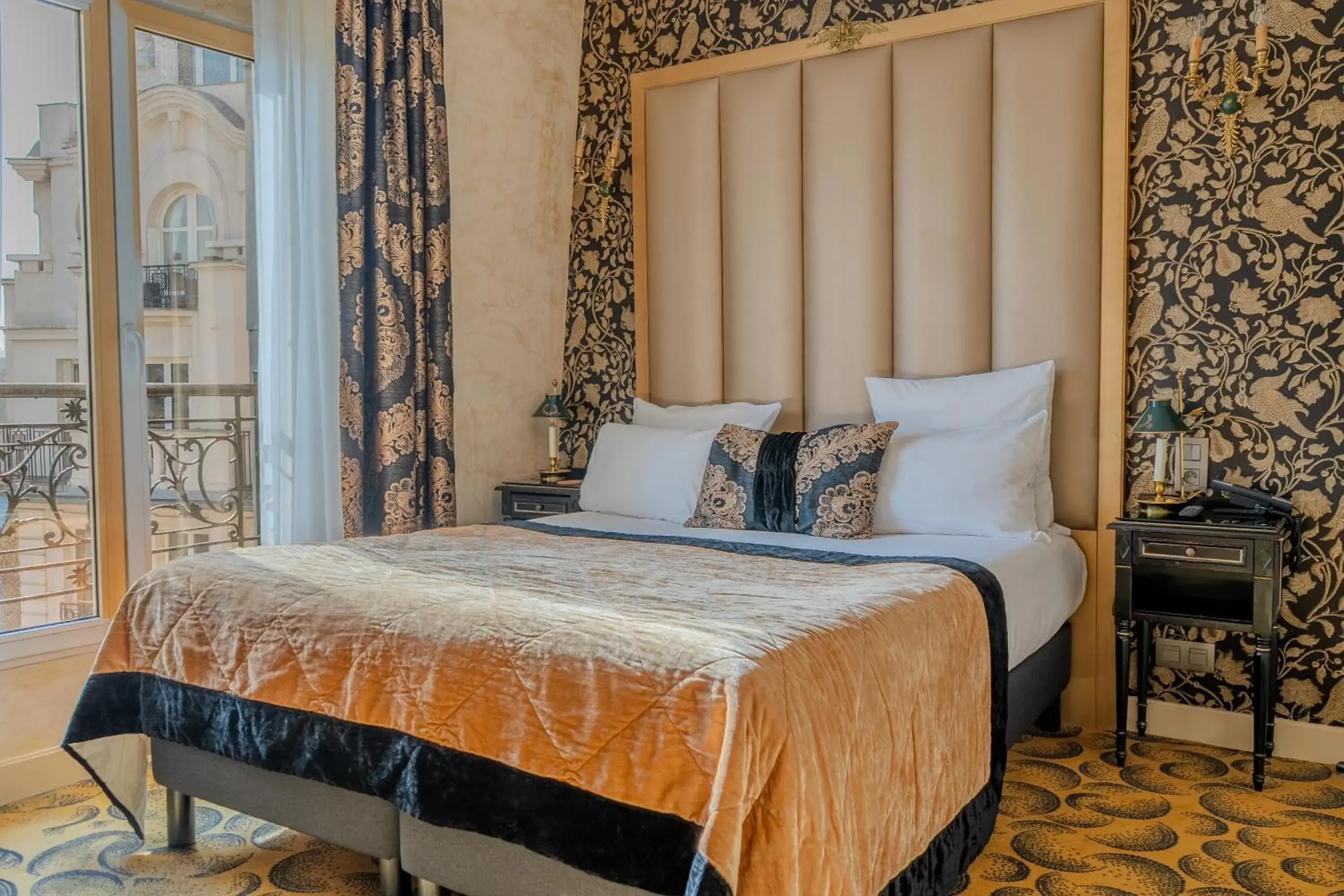 Bed in Hotel de L'Empereur by Malone Bed in Hotel de L'Empereur by Malone